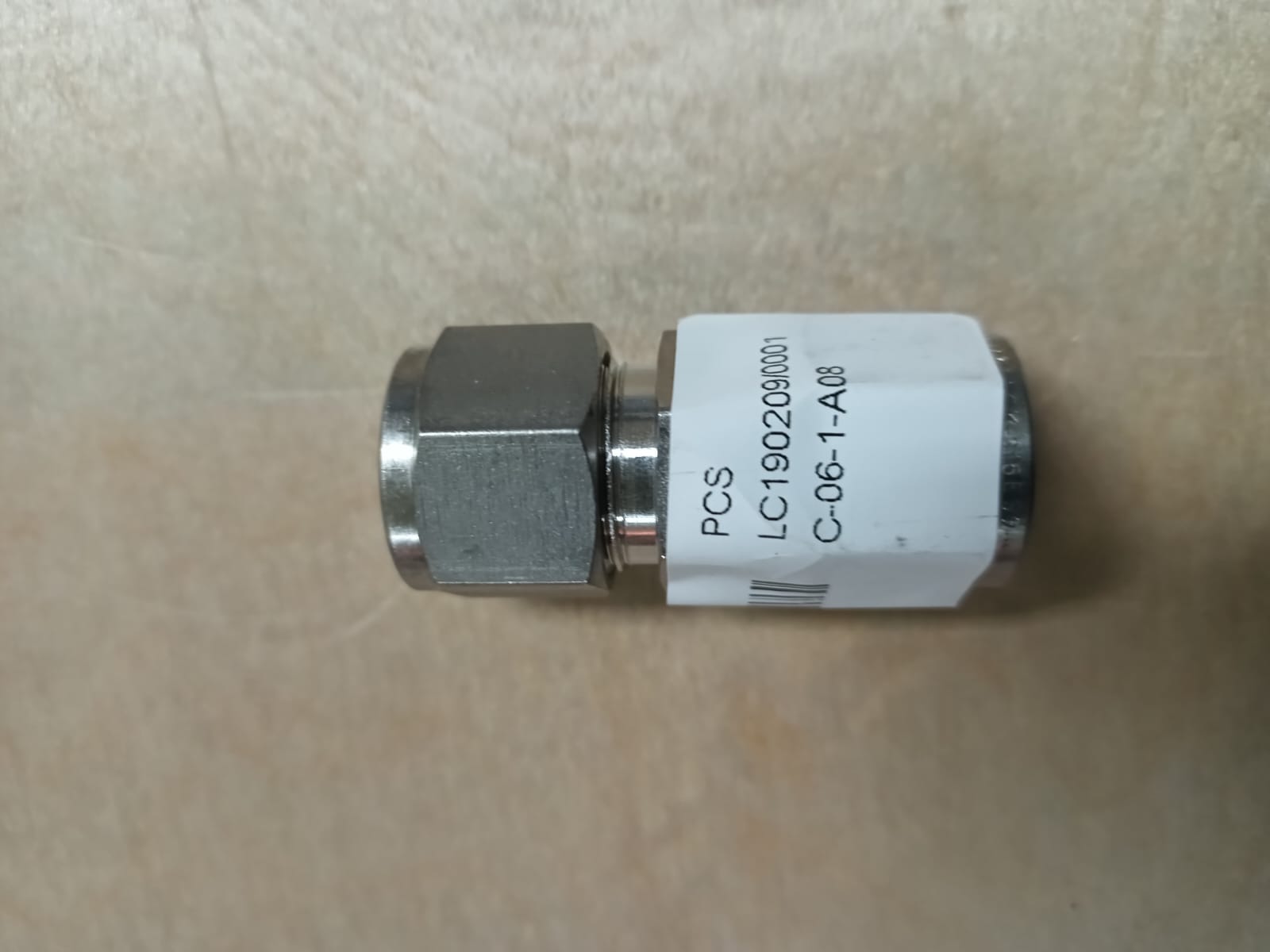 UNION,COMPR TYPE,A276-TP316,STR,SS-810-6 thumbnail