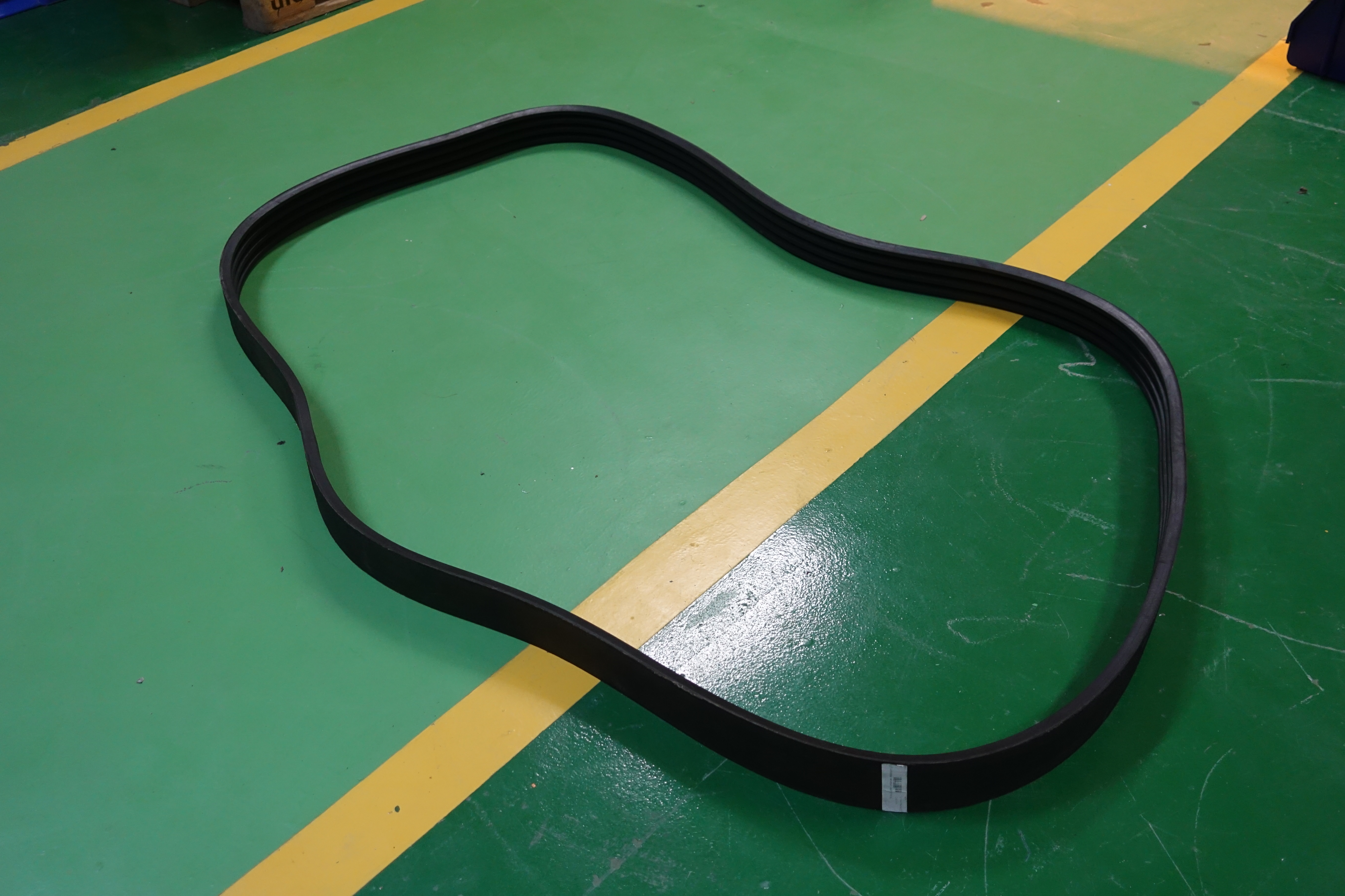 BELT,DRIVE,BELT INDUSTRI,SPB-4560-140 thumbnail