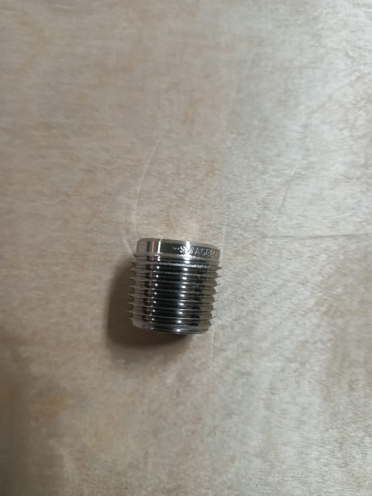 PLUG,COMPR TYPE,SS,1/4,MNPT,HOLW,SS-4-HP thumbnail