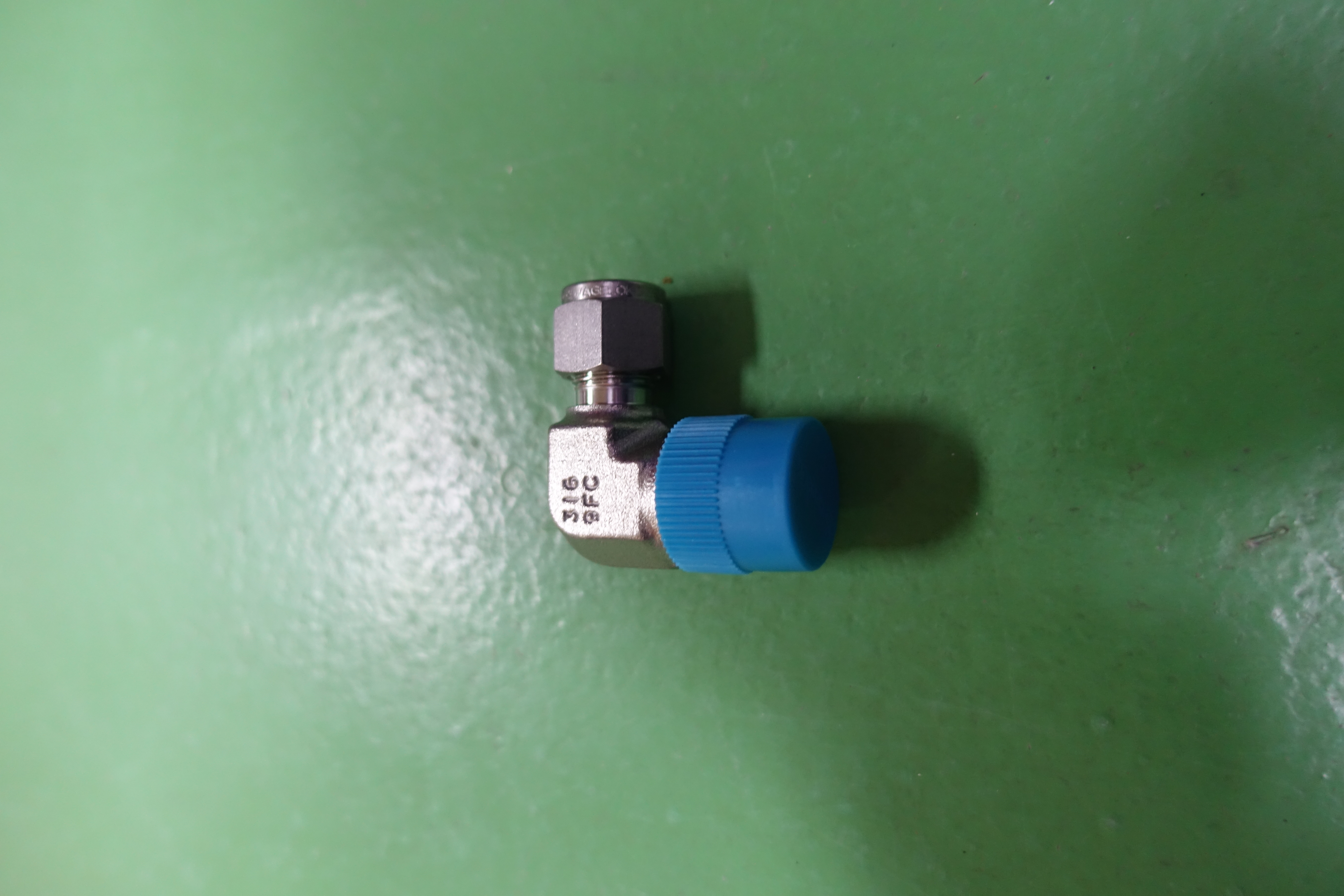 ELBOW,COMPR TYPE,90,SS316,1/2,7800PSI thumbnail