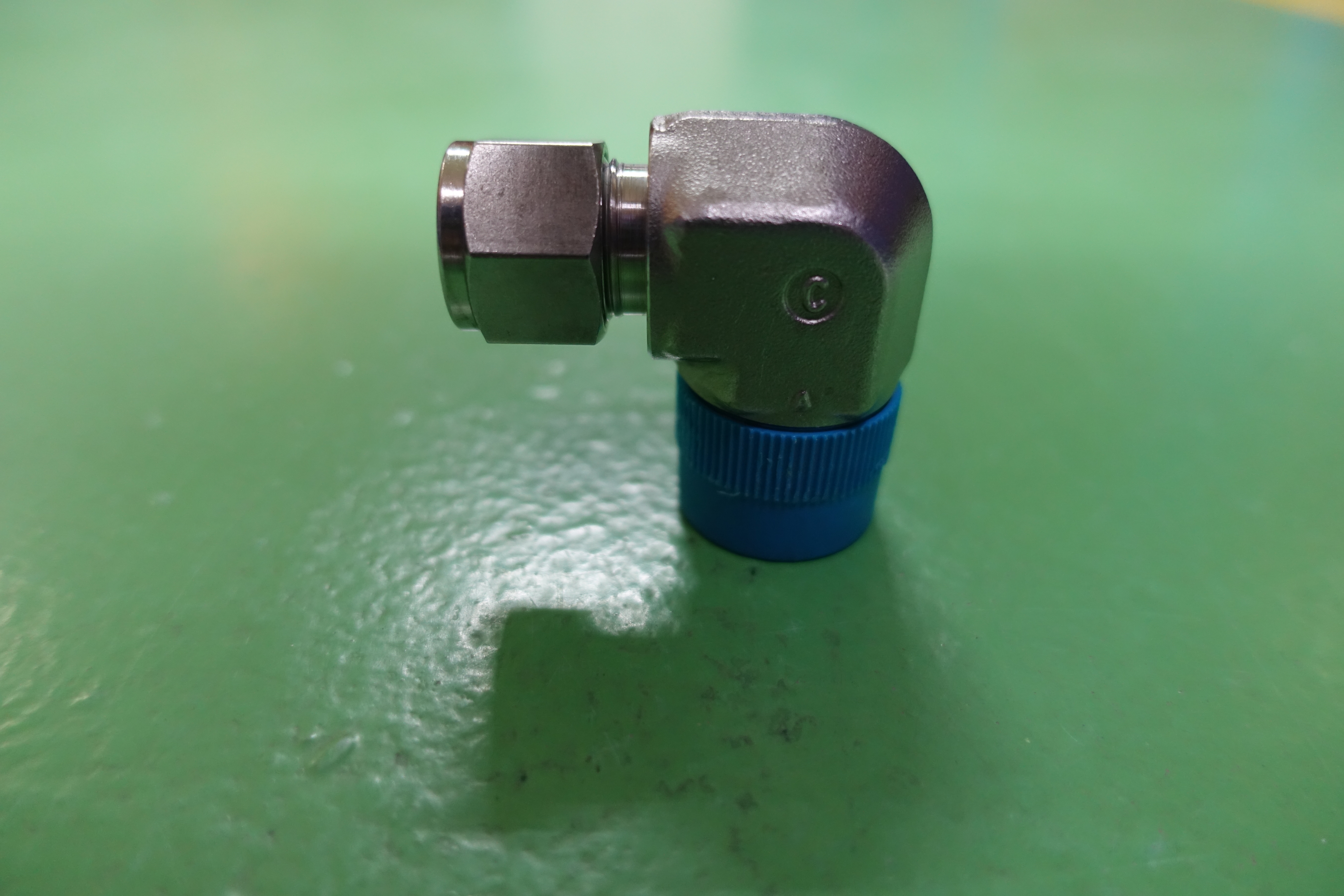 ELBOW,COMPR TYPE,90,SS316,3/4,7700PSI thumbnail