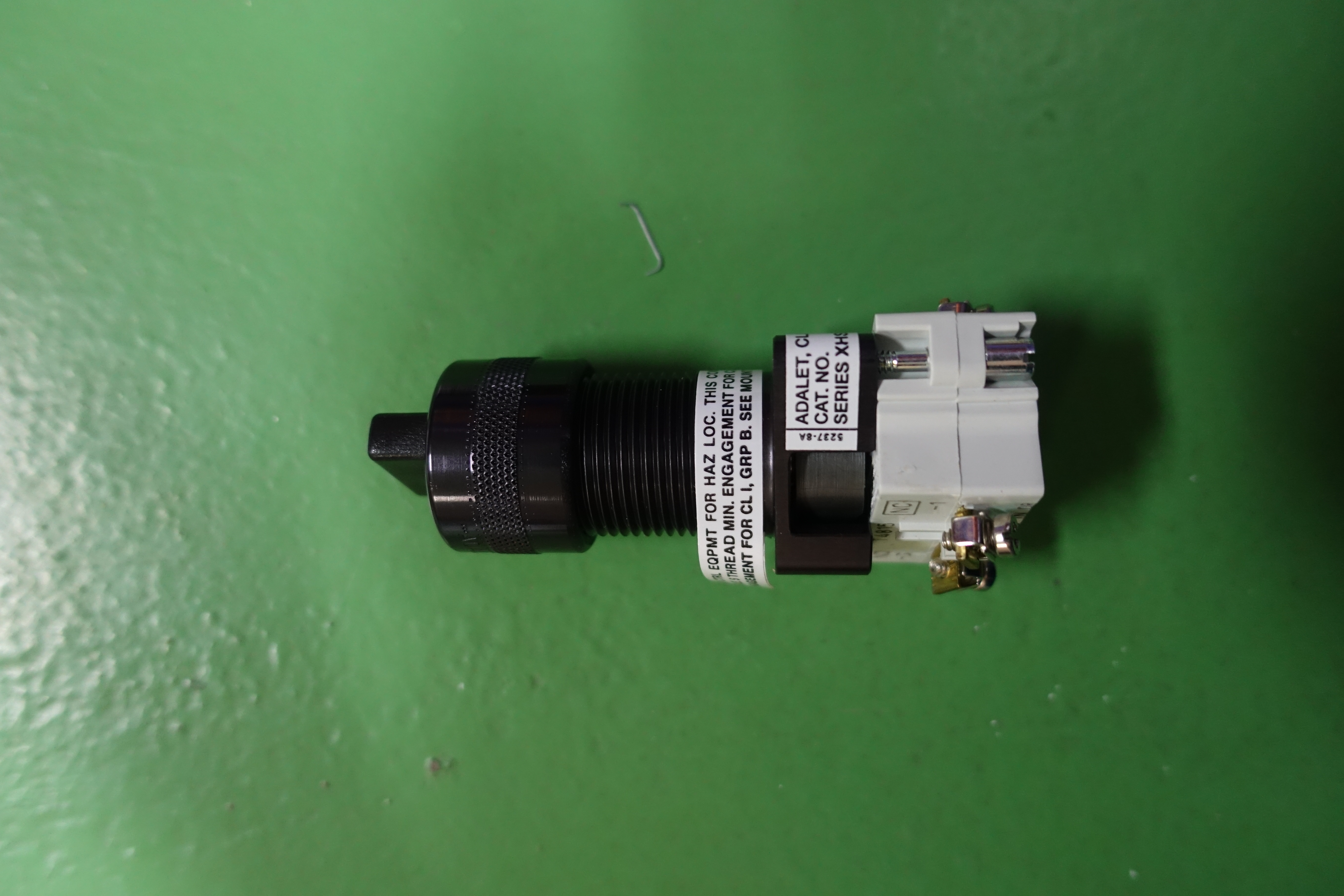 SWITCHES,ELECTRICAL,SELECTOR,XHSSC5BT1B thumbnail