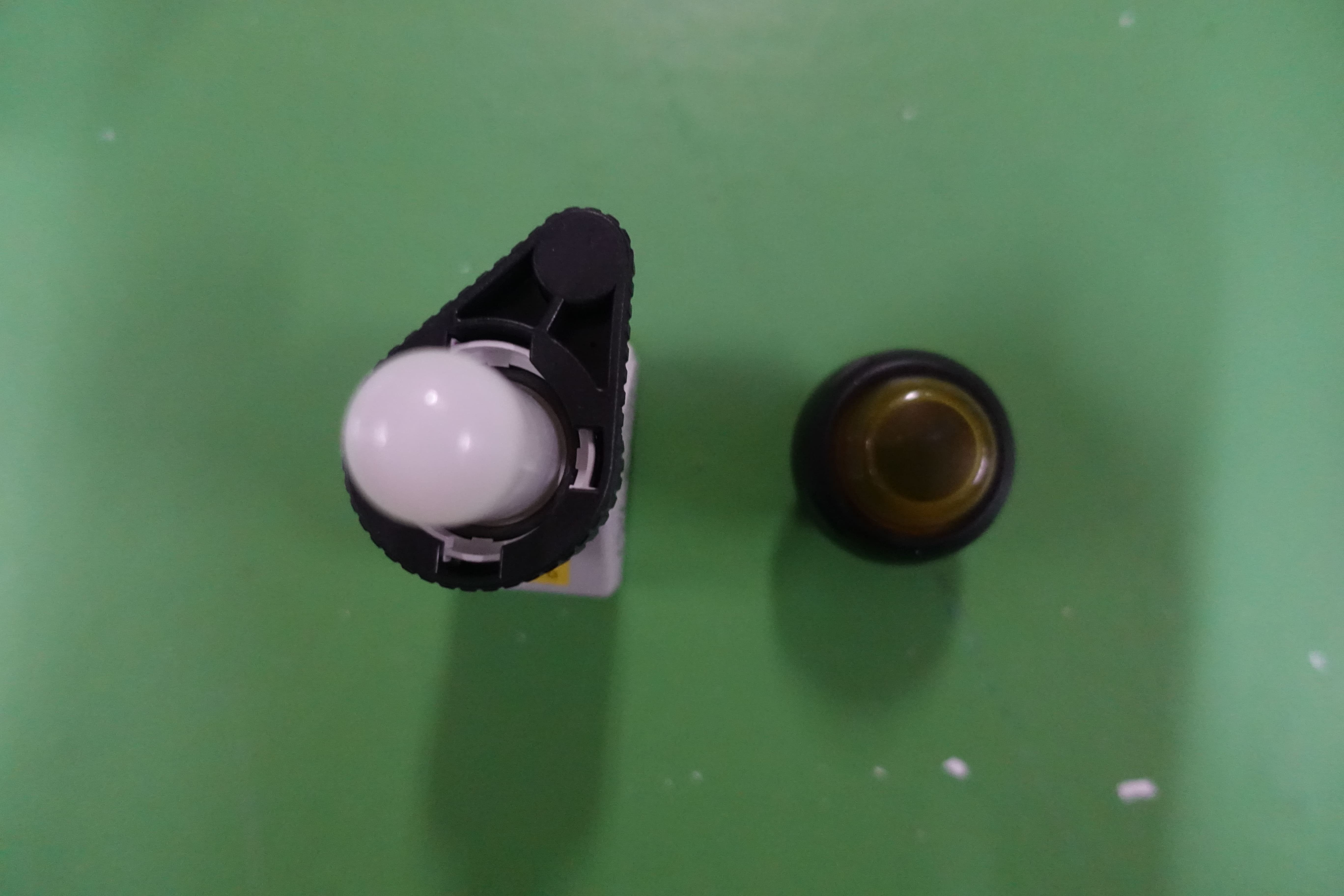 LIGHT,PILOT,YELLOW,STANDARD,800G-P5 thumbnail