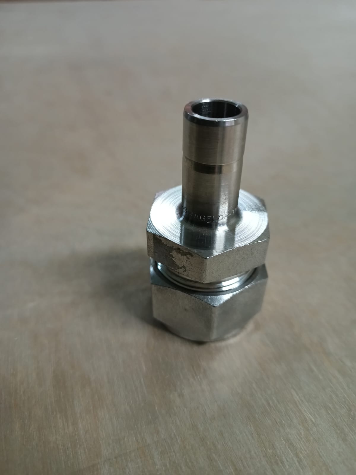REDUCER,COMPR TYPE,3/4X1/2,SS-1210-R-8+ thumbnail