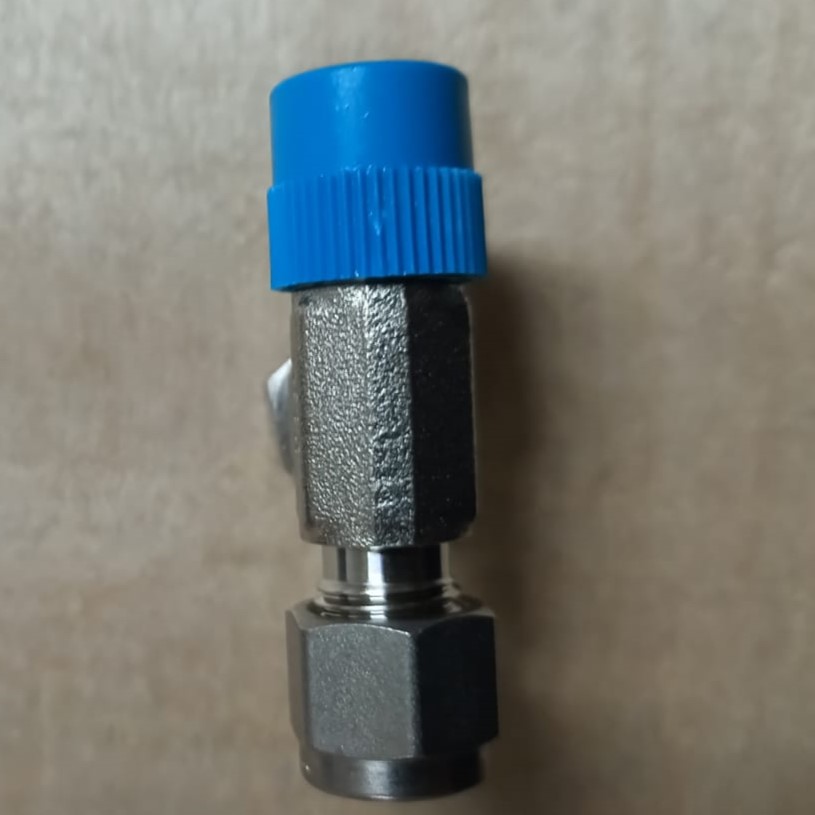 TEE,COMPR TYPE,SS316,CL8000,1/4X1/4IN thumbnail