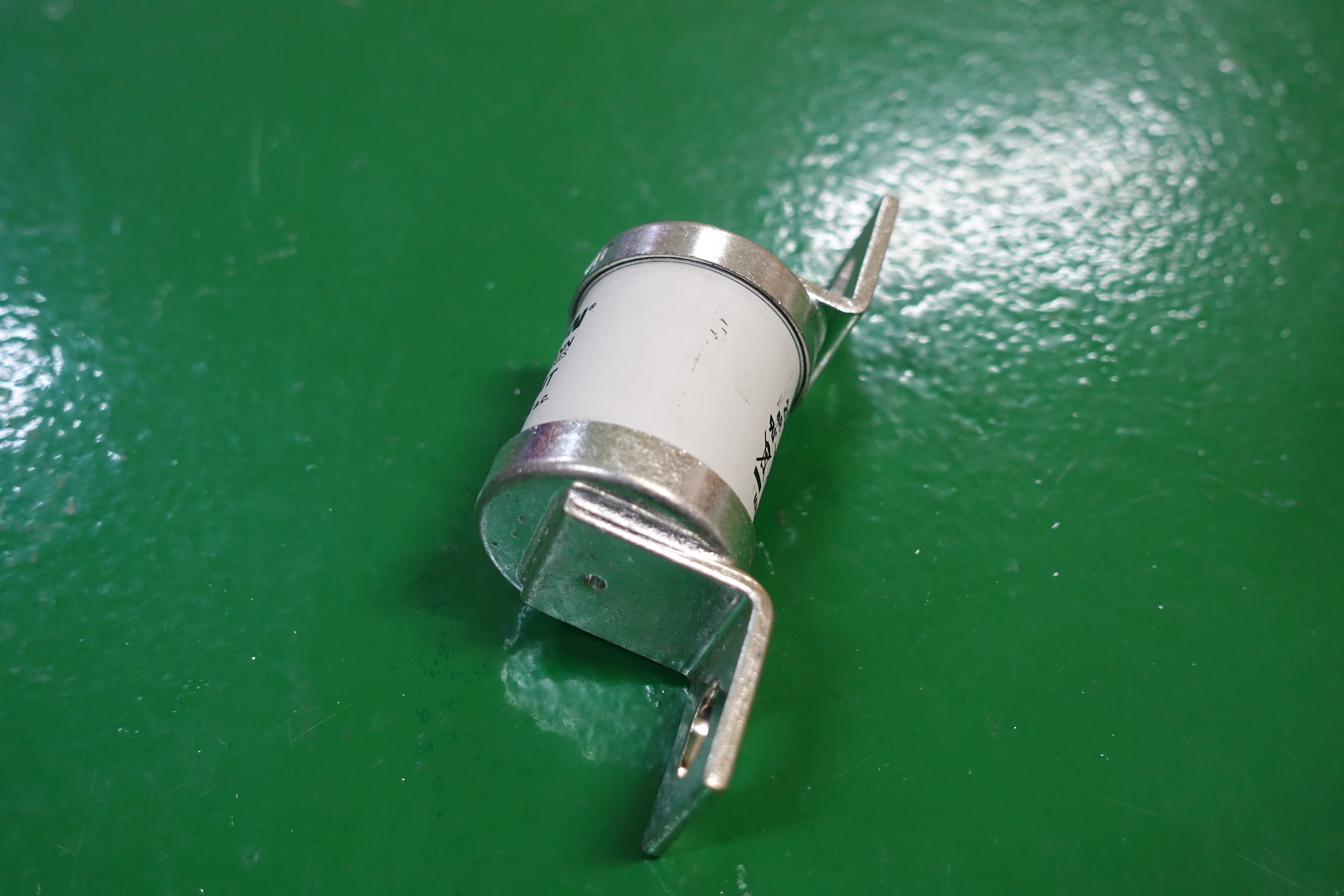 FUSE LINK,LV,CARTRIDGE,690V,GG,250A thumbnail