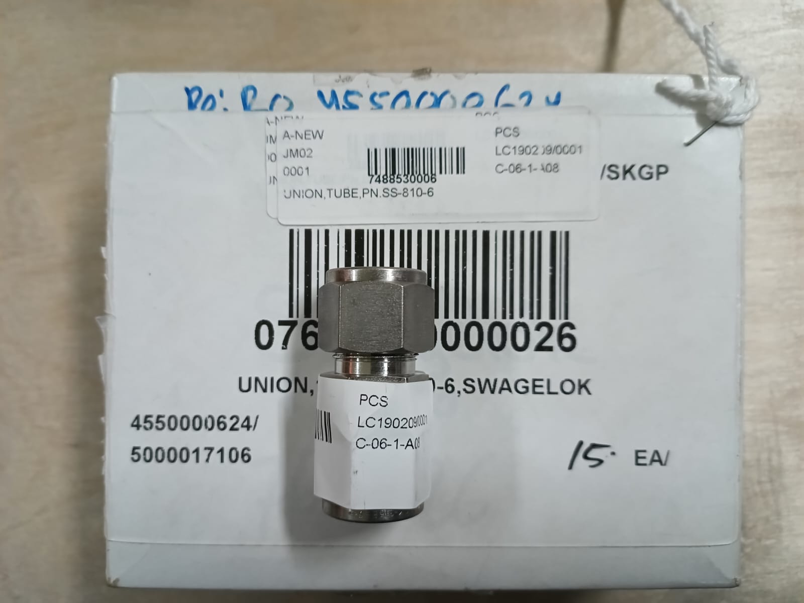 UNION,COMPR TYPE,A276-TP316,STR,SS-810-6 thumbnail