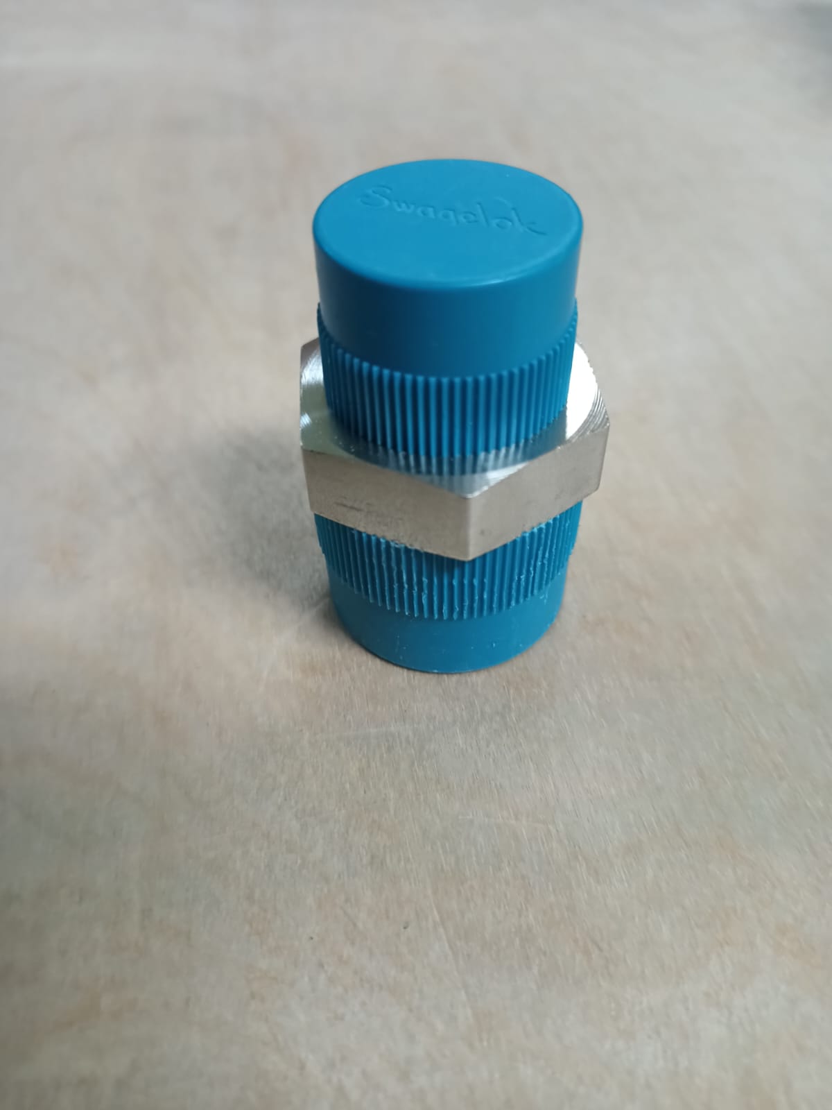 NIPPLE,THRD,HEX,AISI316,NPT,STD,1X3/4IN thumbnail
