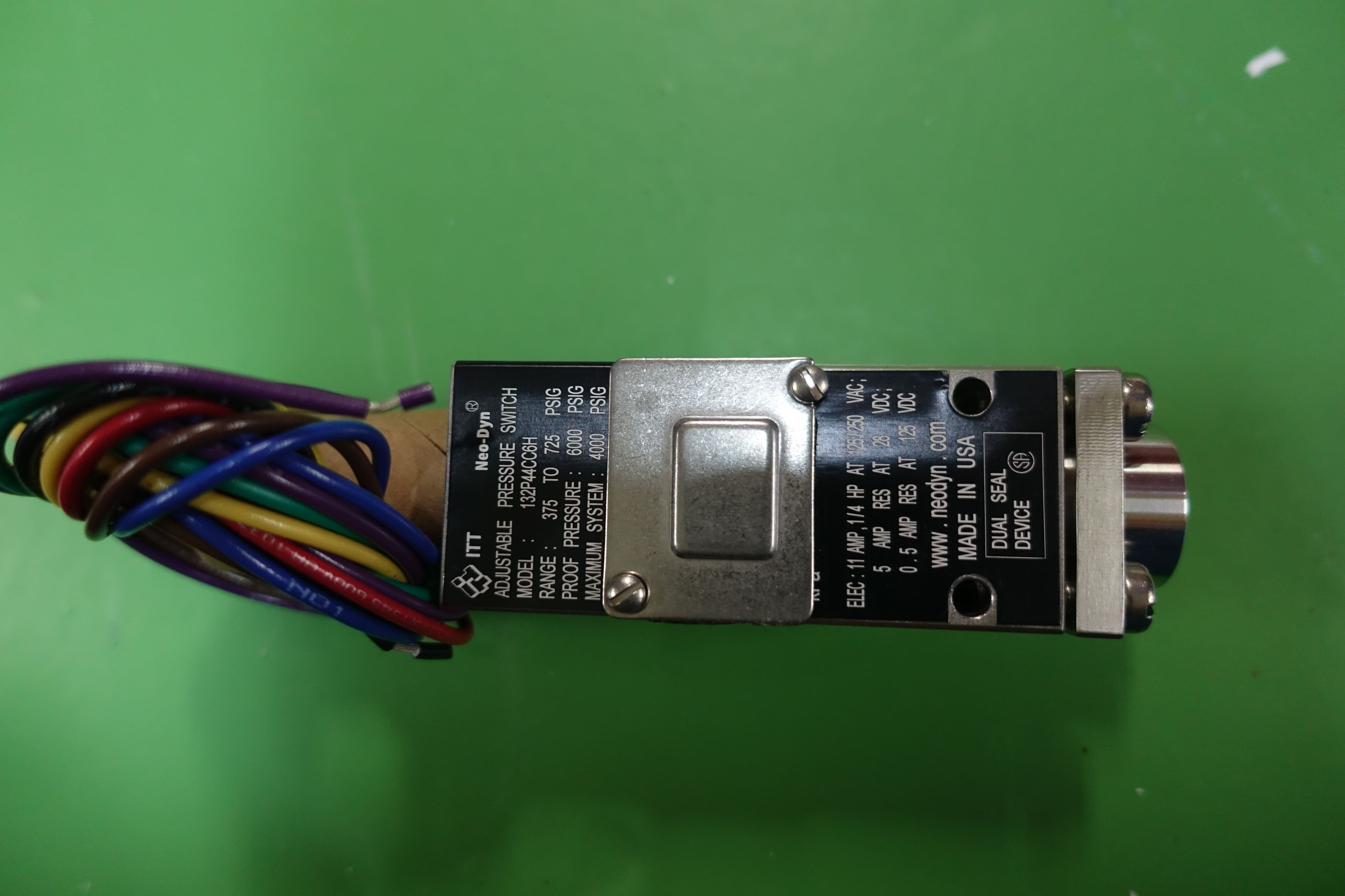 SWITCH,PRESS,125-250VAC,DPDT,132P44CC6H thumbnail