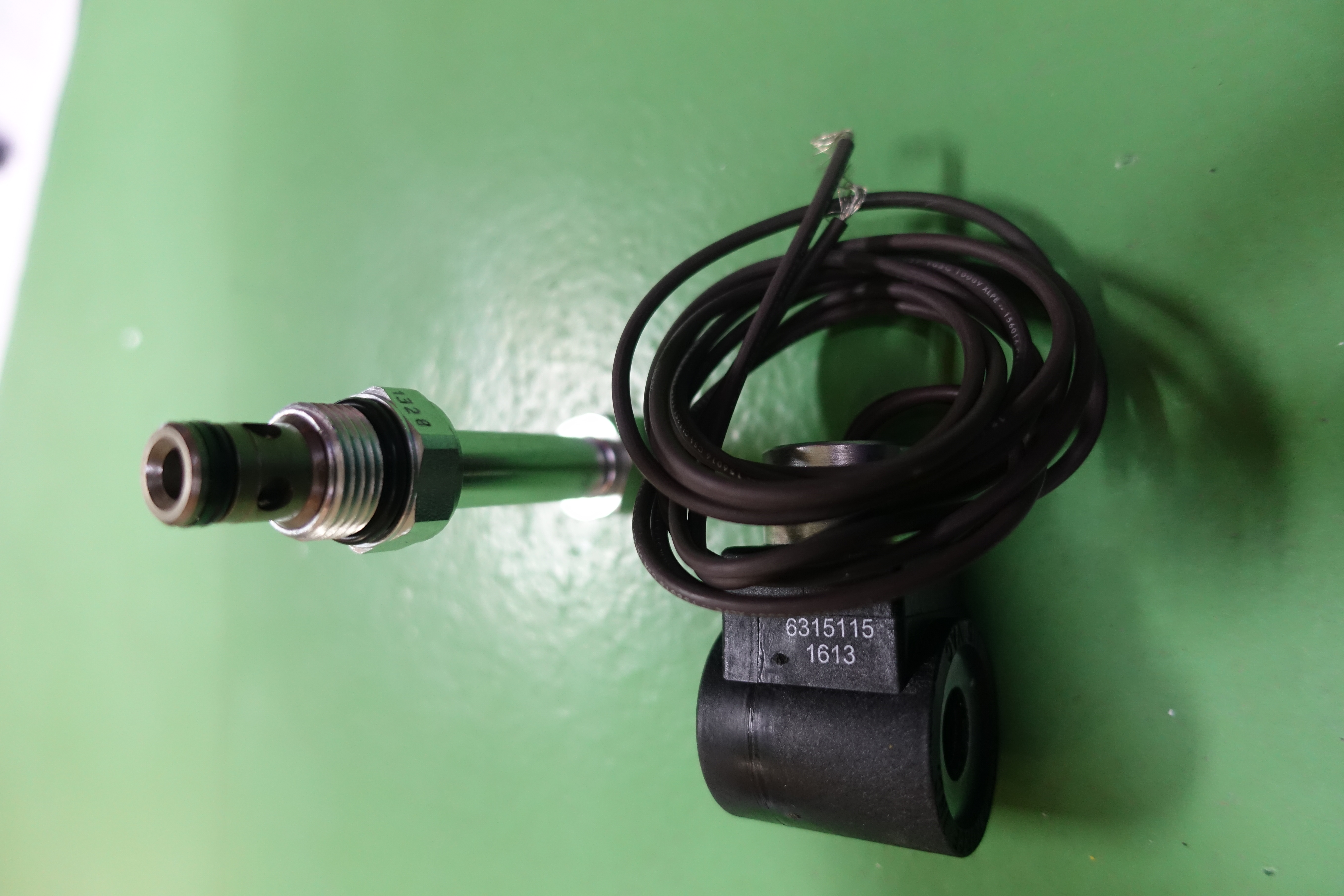 VALVES,SO,2WAY,SV08-21-0-N-115AP thumbnail