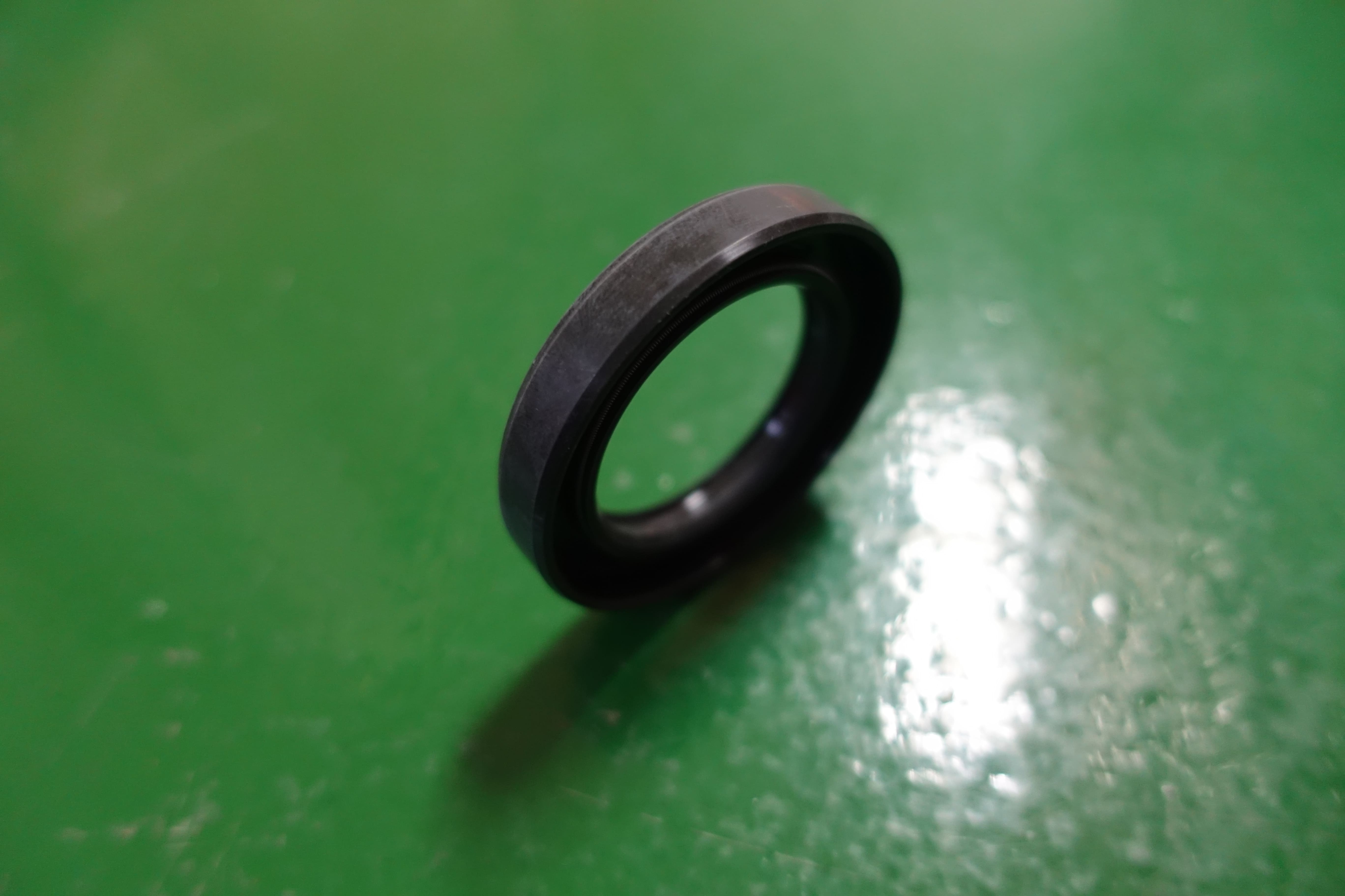 SEAL,OIL,INPUT SHAFT,SE03AA01 thumbnail