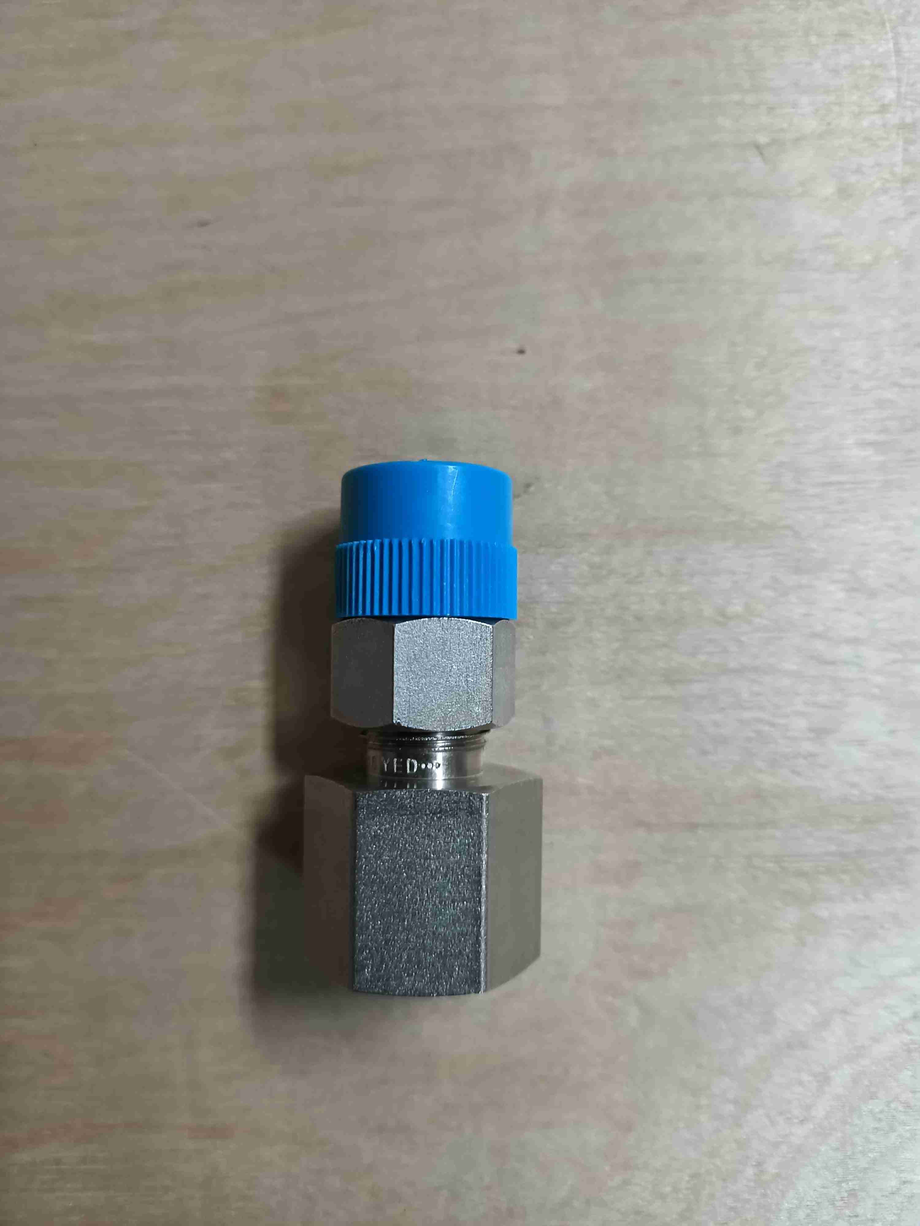 CONNECTOR,COMPR TYPE,FEM,SS316,400BAR thumbnail