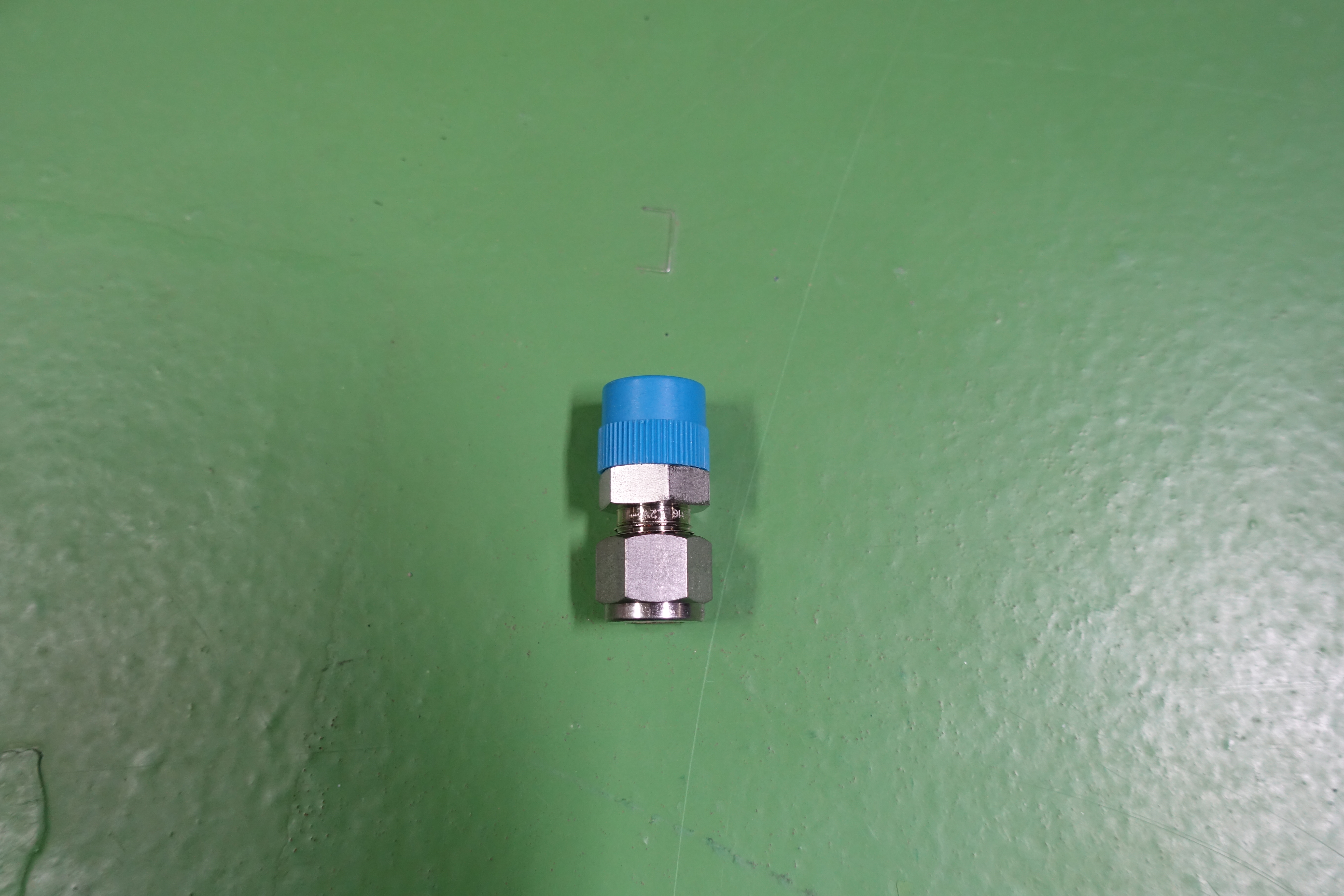 ADAPTOR,COMPR TYPE,STR,SS-600-1-6 thumbnail