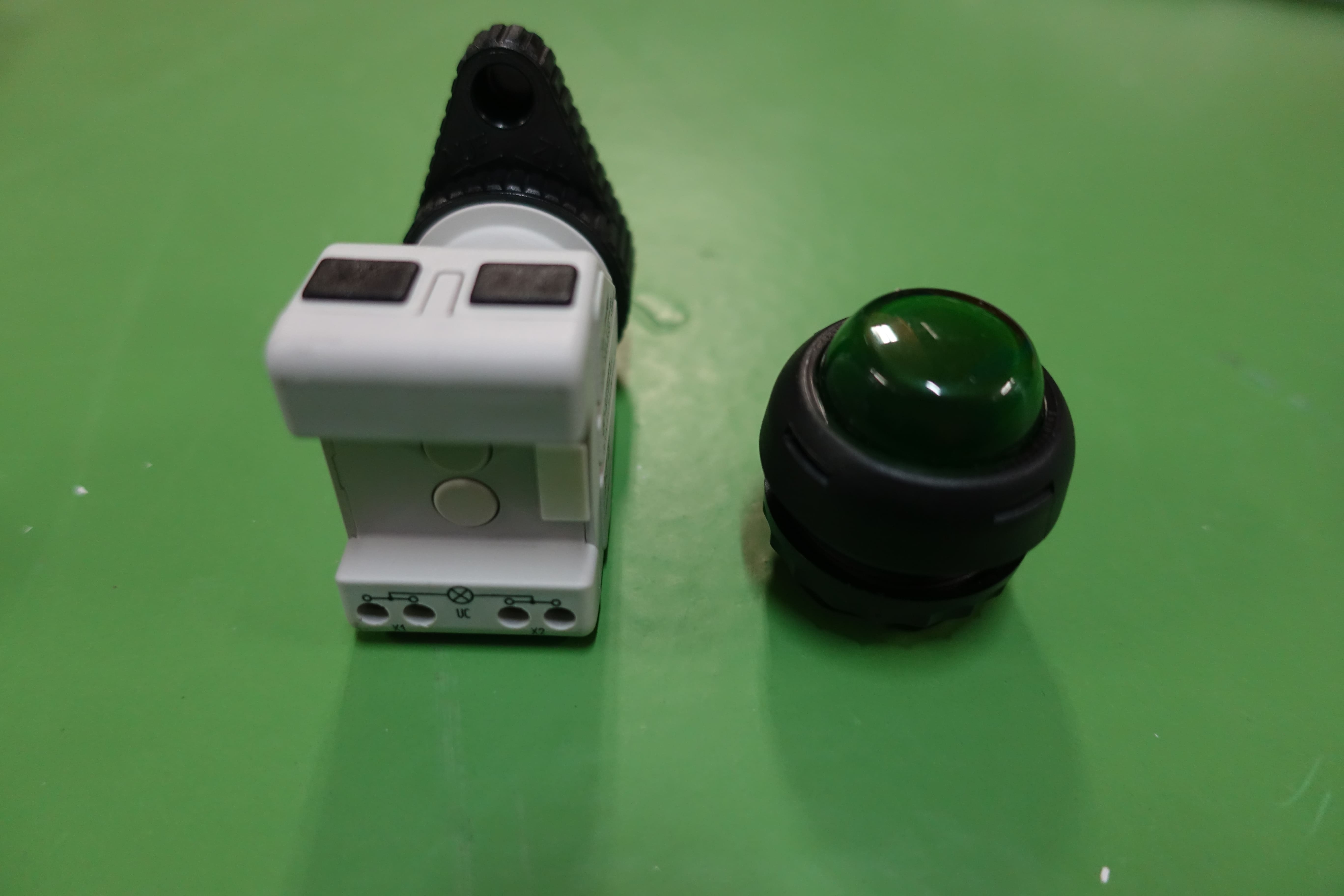 LIGHT,PILOT,GREEN,STANDARD,800G-P3