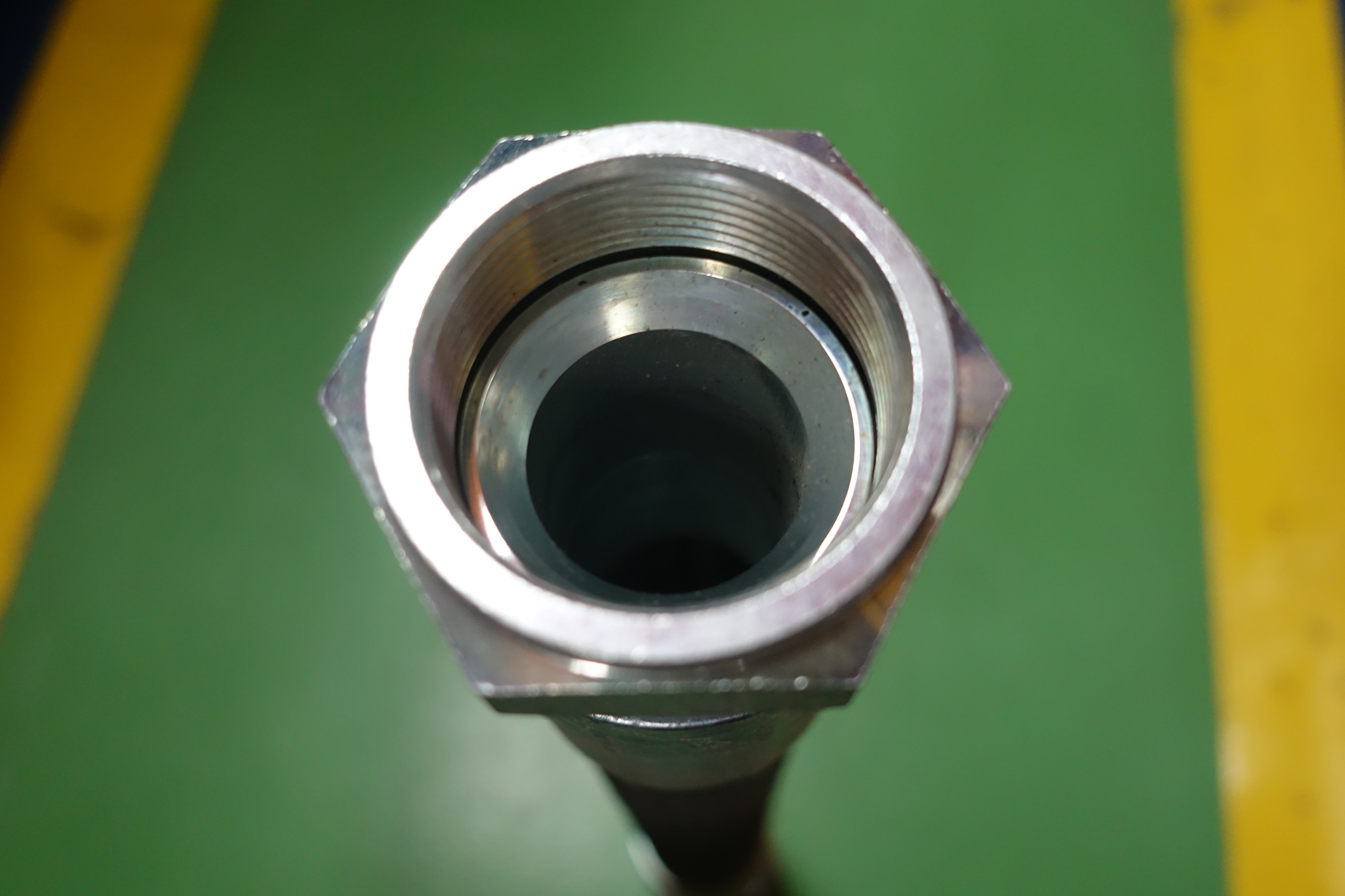 HOSE,OIL OUT,22991913,INGERSOLL RAND thumbnail
