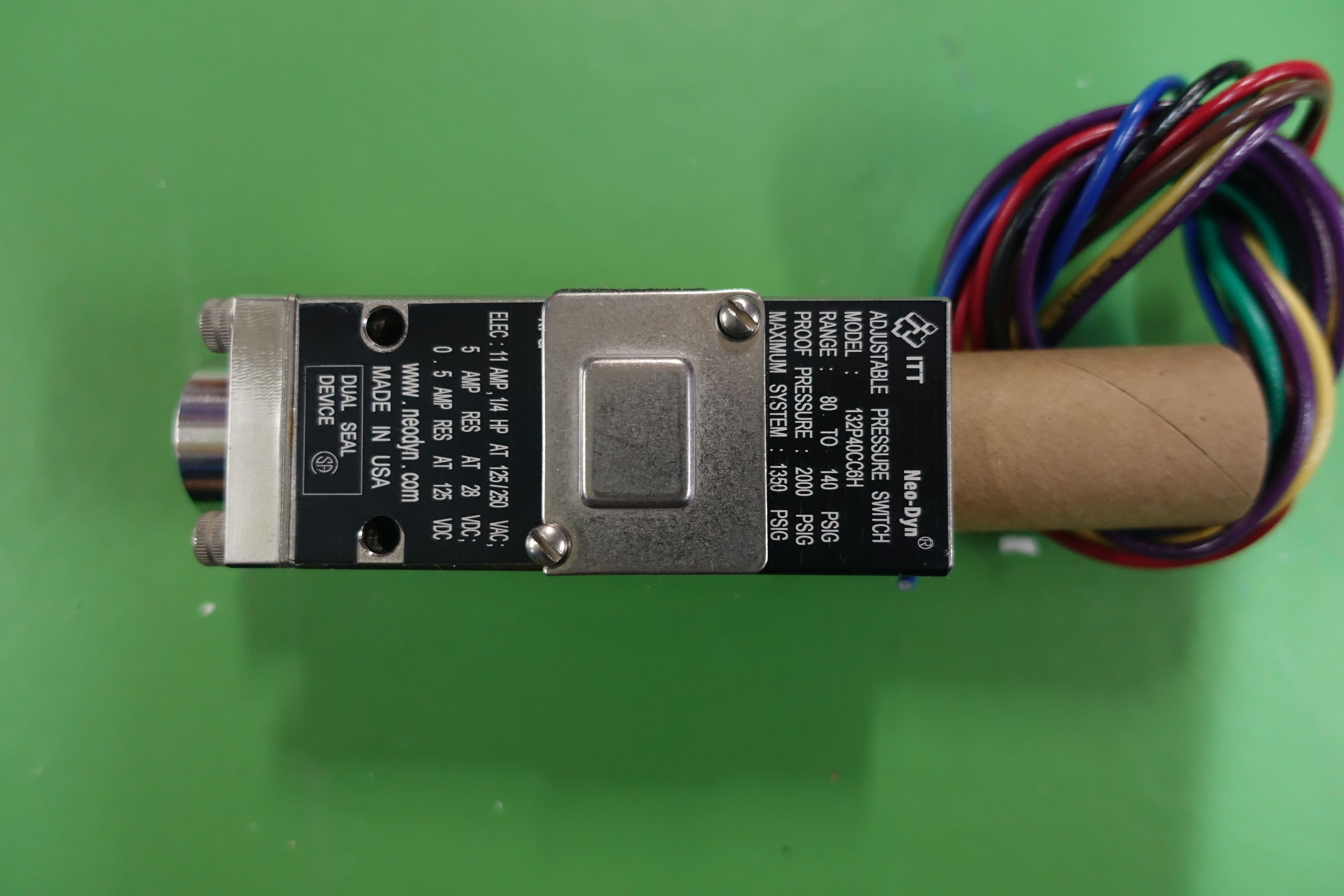 SWITCH,PRESS,125-250VAC,DPDT,132P40CC6H thumbnail