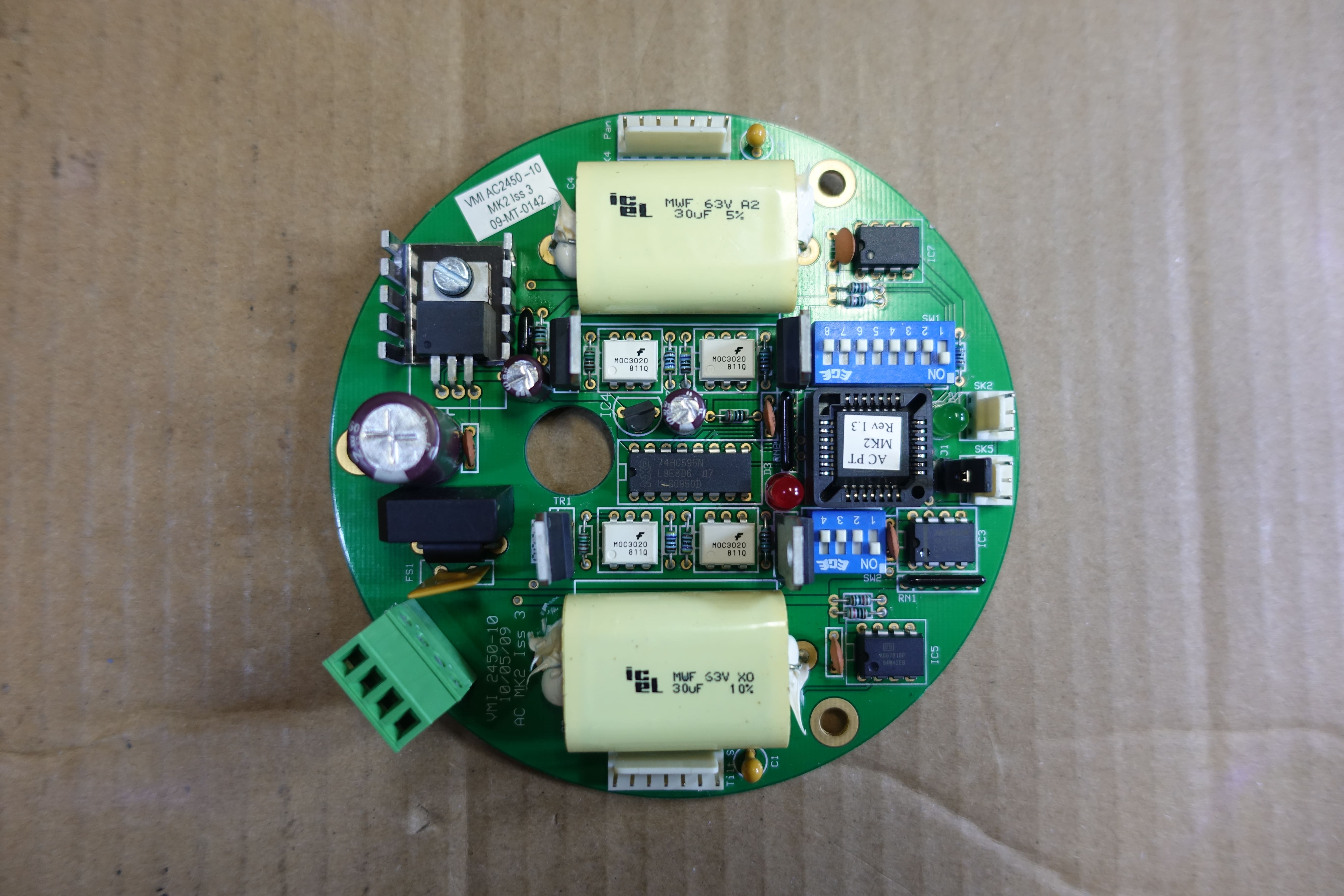 FAST ETHERNET MEDIA CONVERTERS,ET111