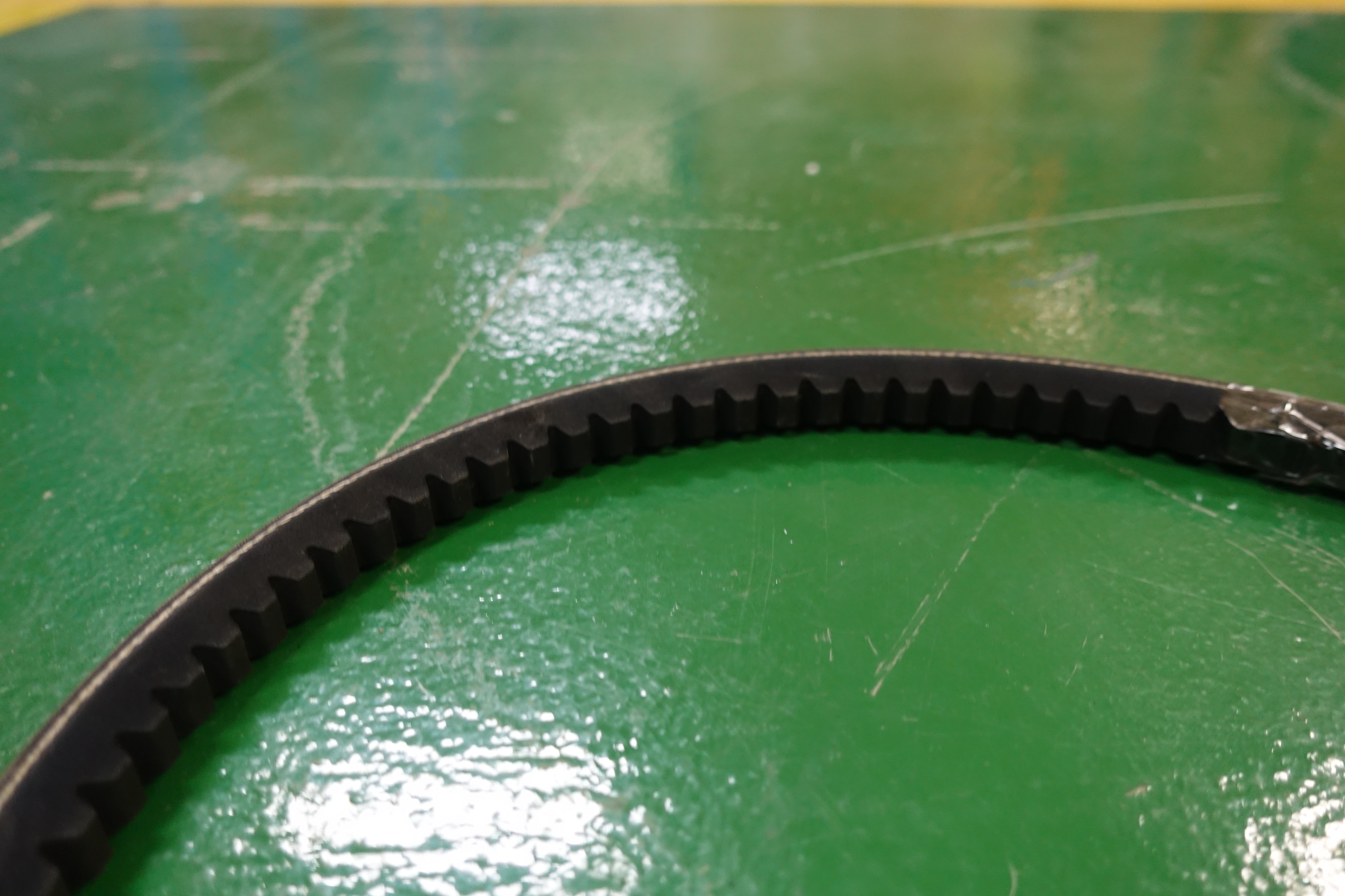 BELT FAN RUBBER,541/439 thumbnail
