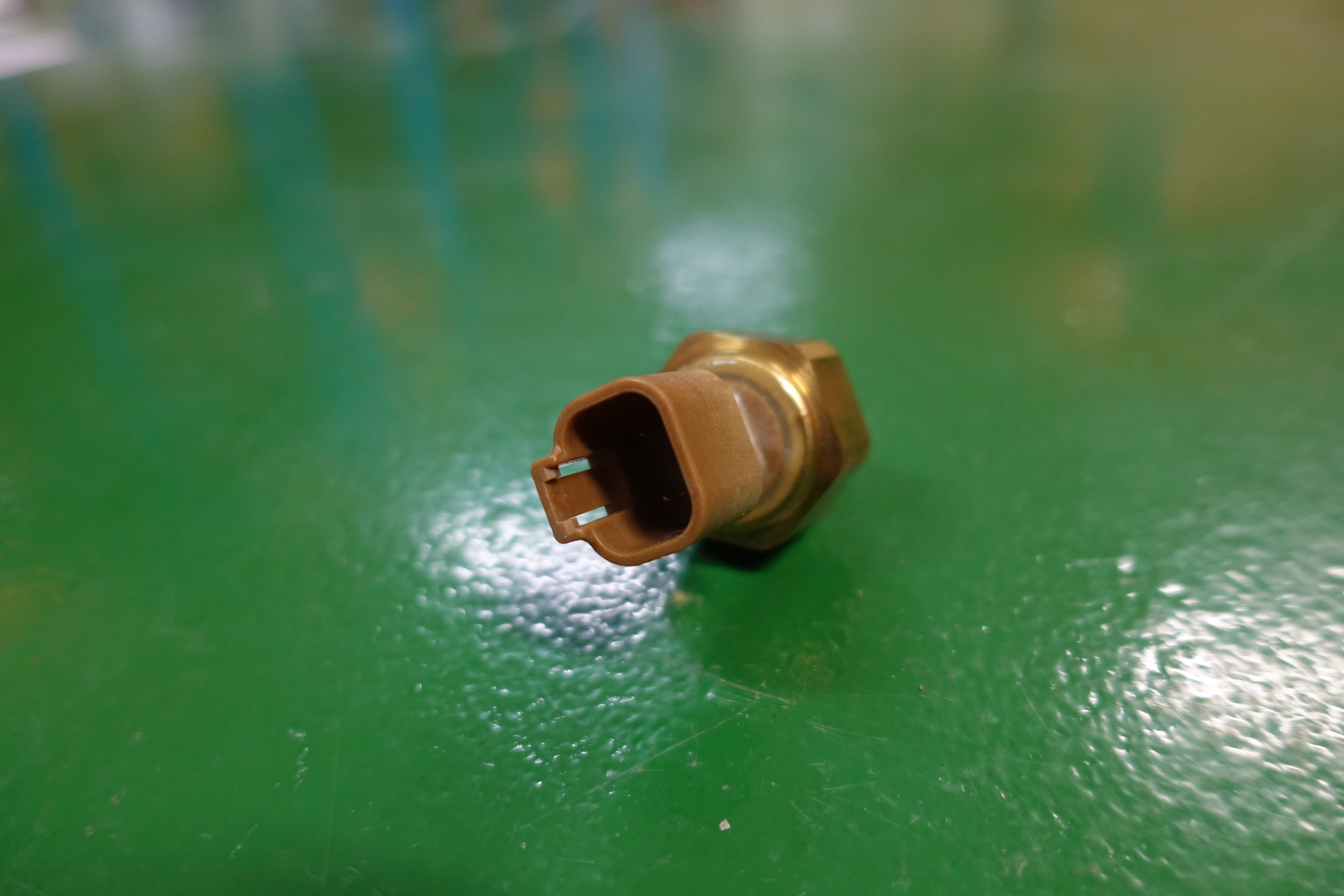 SENSOR,PRS,TEMPERATURE,4921475,CUMMINS thumbnail