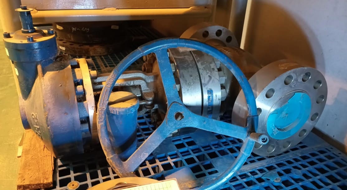 VALVES,GATE,6IN,1500,FLANGED,A351,RF,HO