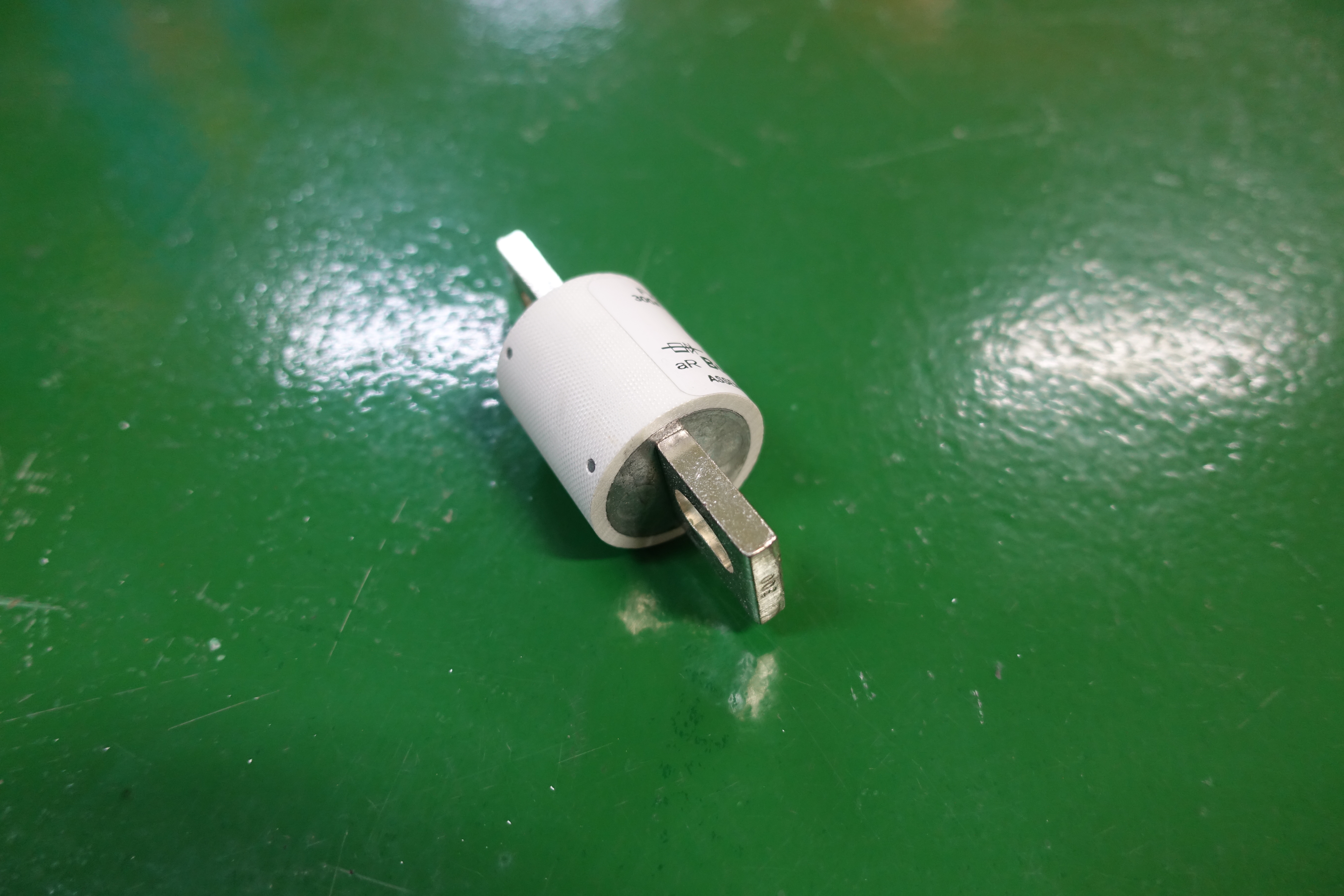 FUSE 300A 250V SEMIC,515-9025 thumbnail