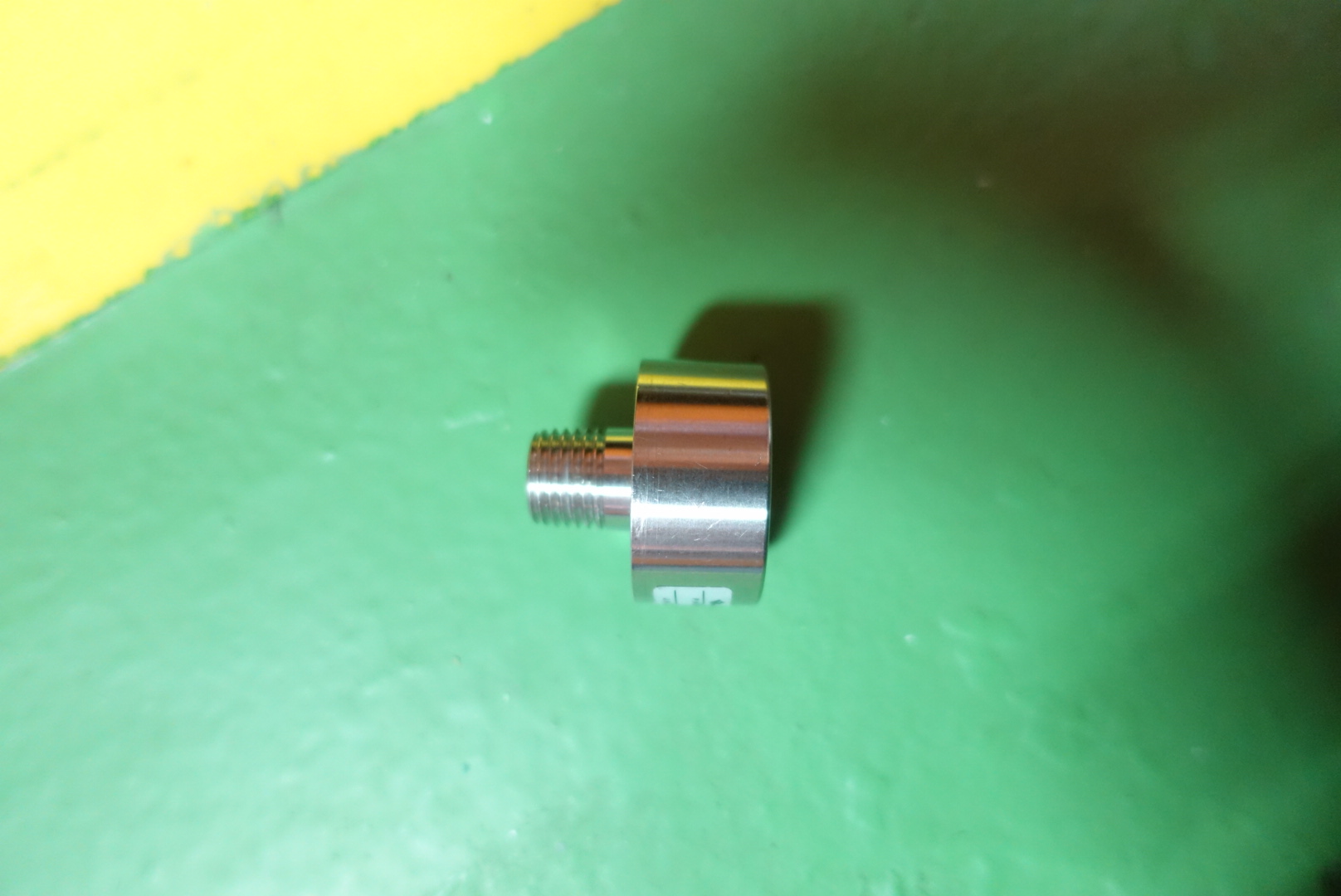 EXCLUDER,DUST,1/2IN NPT,VLV INST,DE-5316 thumbnail