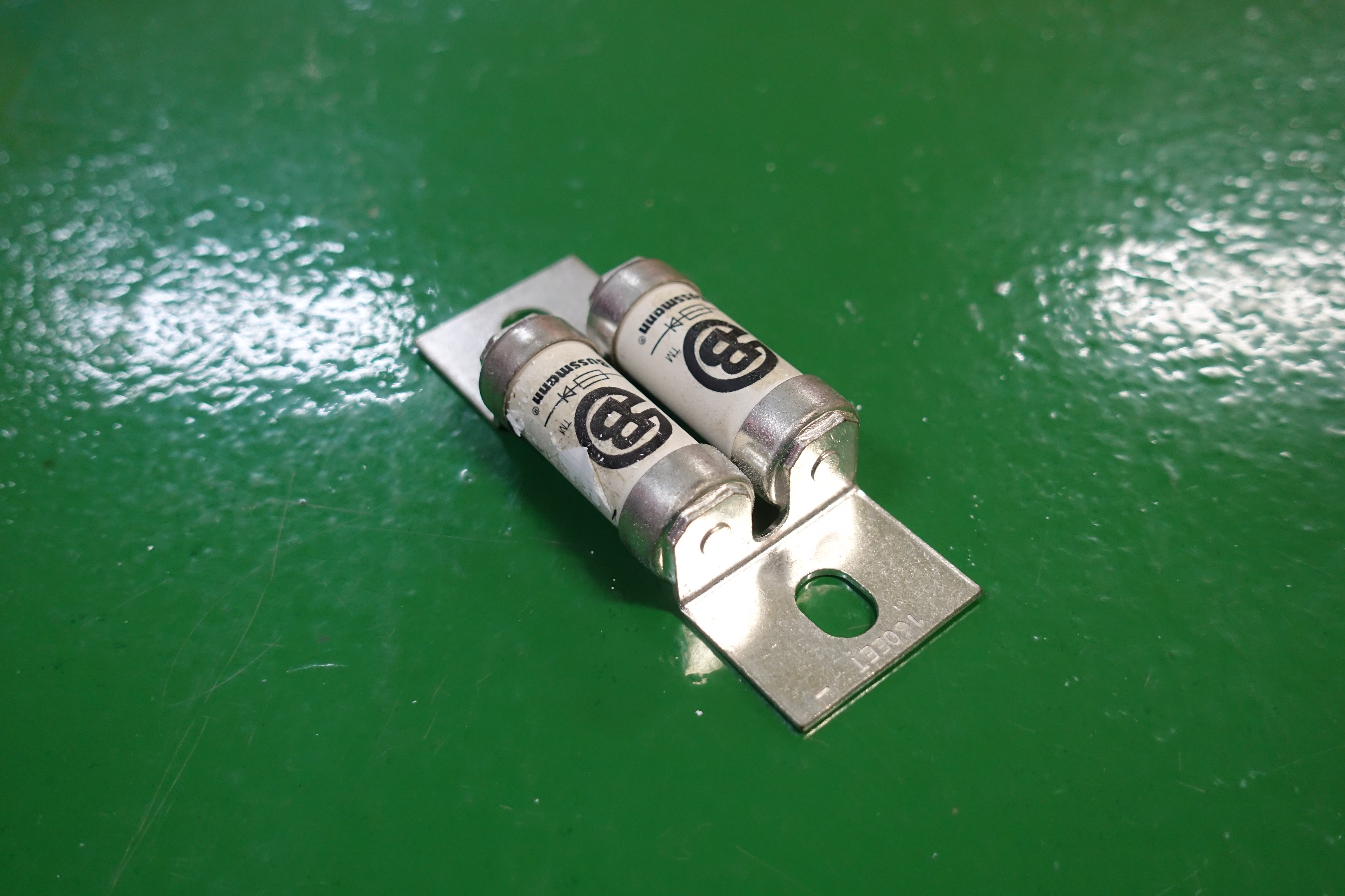 FUSE LINK,LV,CARTRIDGE,690V,GG,160A thumbnail