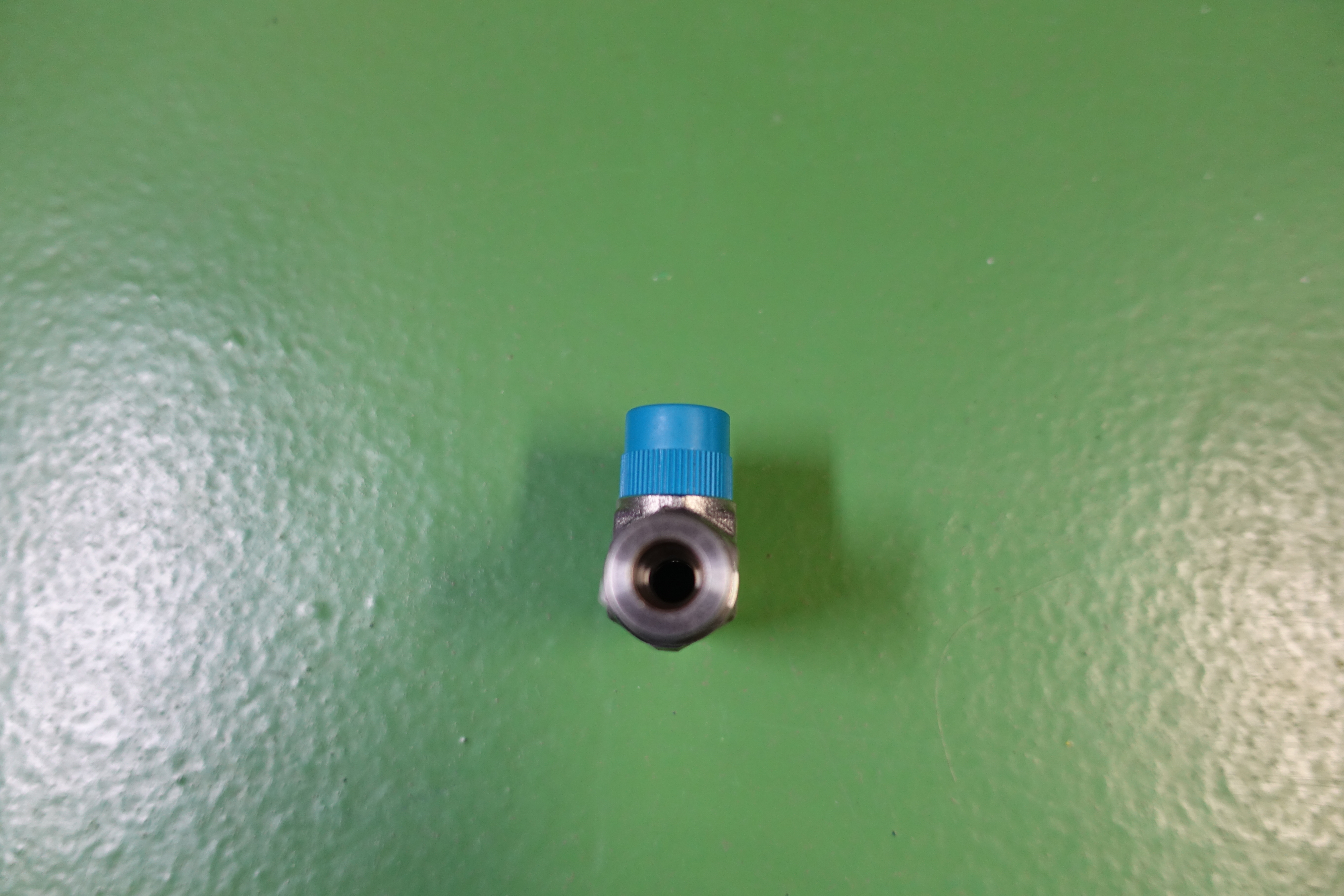 TEE,COMPR TYPE,SS316,7800PSI,3/8X3/8X3/+ thumbnail