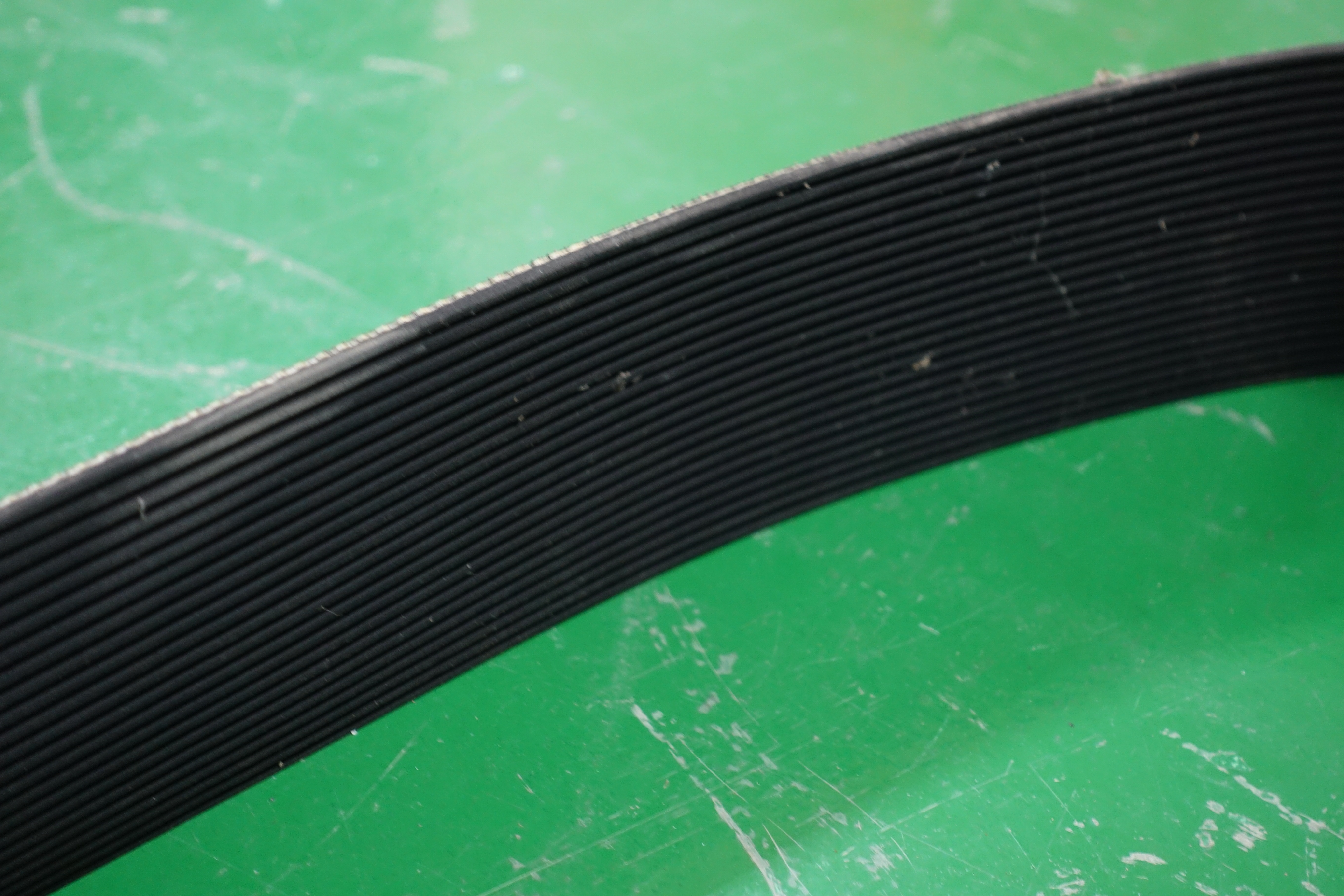 BELT,V,RIBBED,PN.3003341 thumbnail