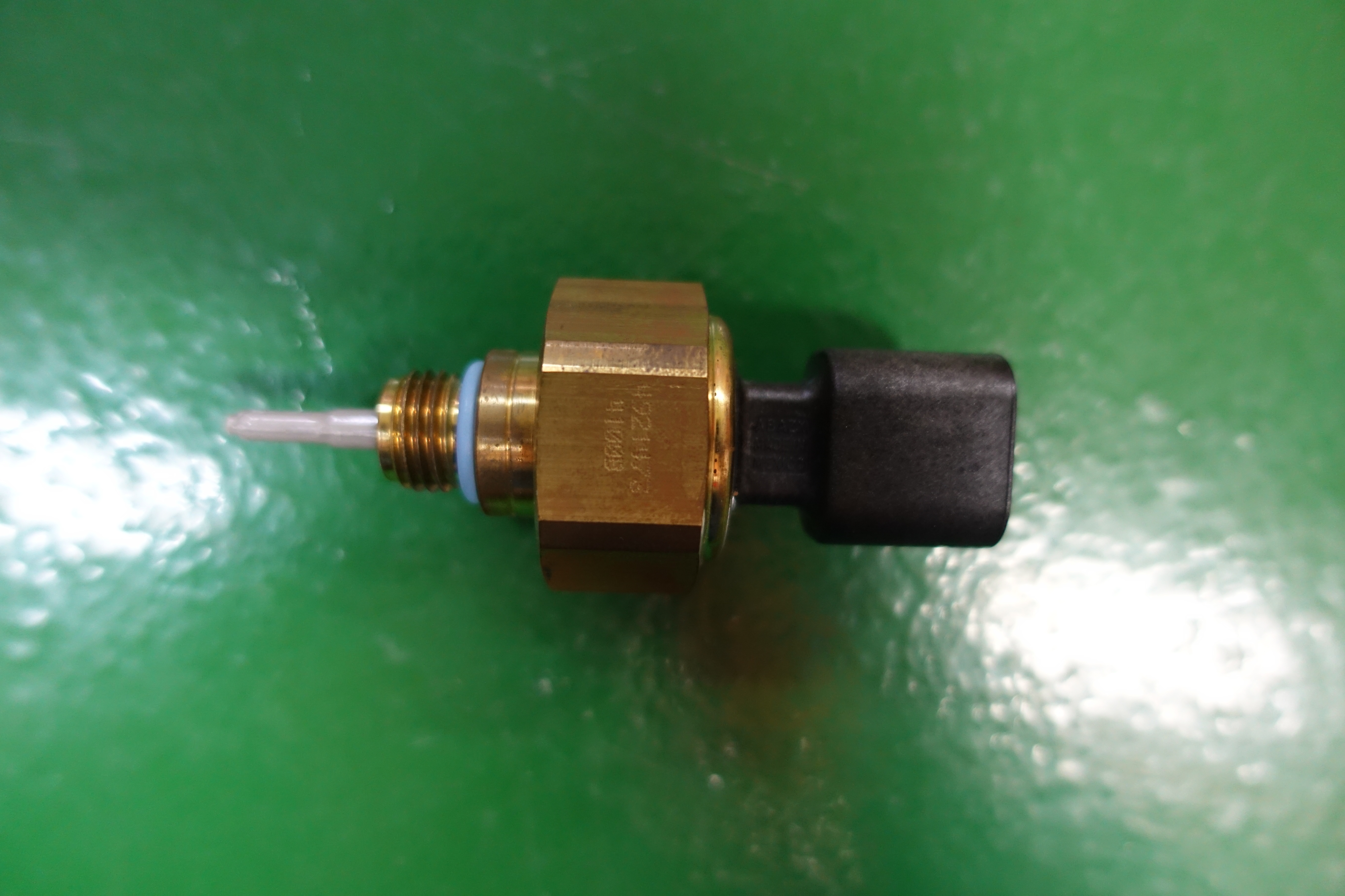 SENSOR,PRS,TEMPERATURE,4921473,CUMMINS thumbnail