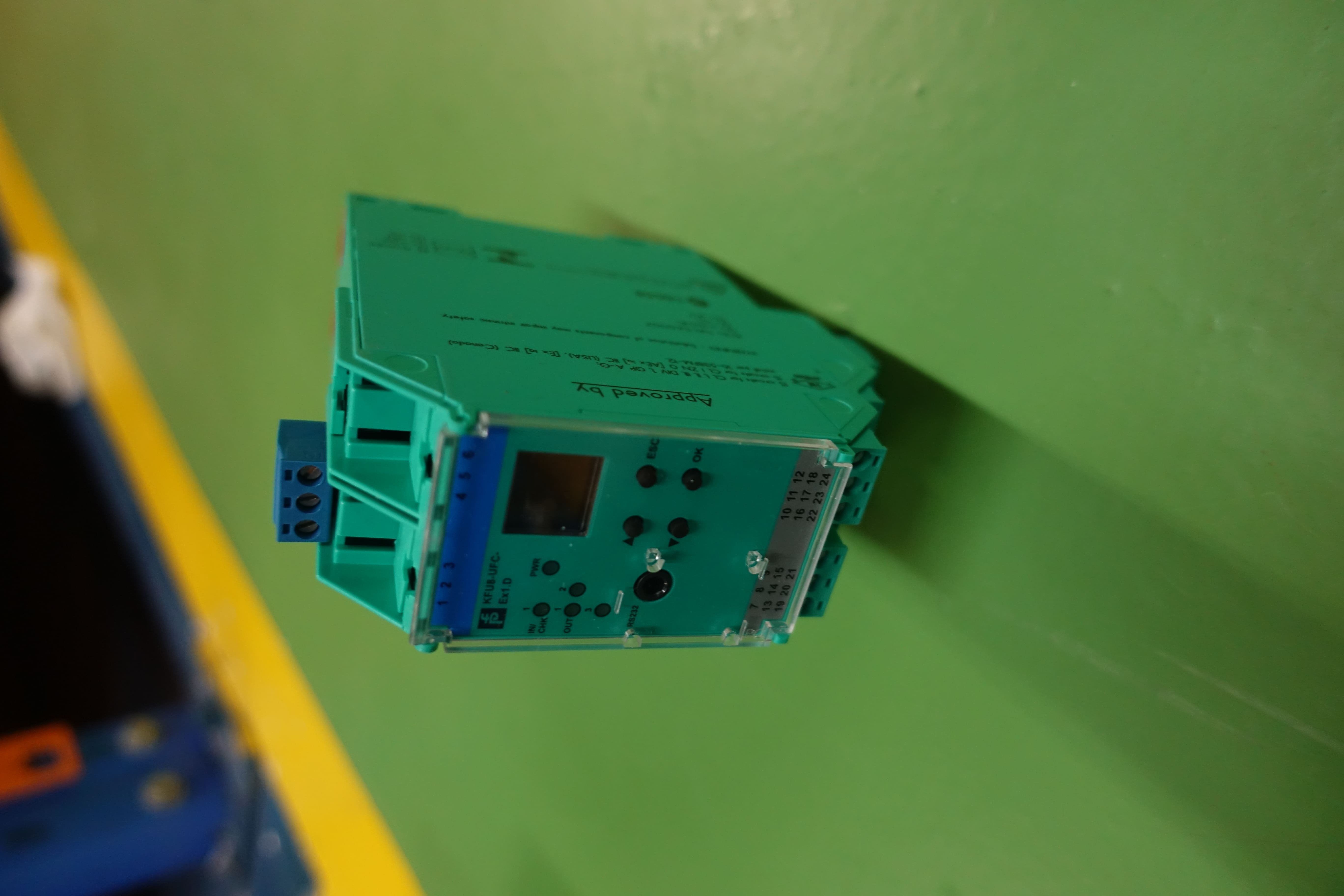 CONVERTER,SIGNAL,FREQ,FU8-UFC-EX-ID
