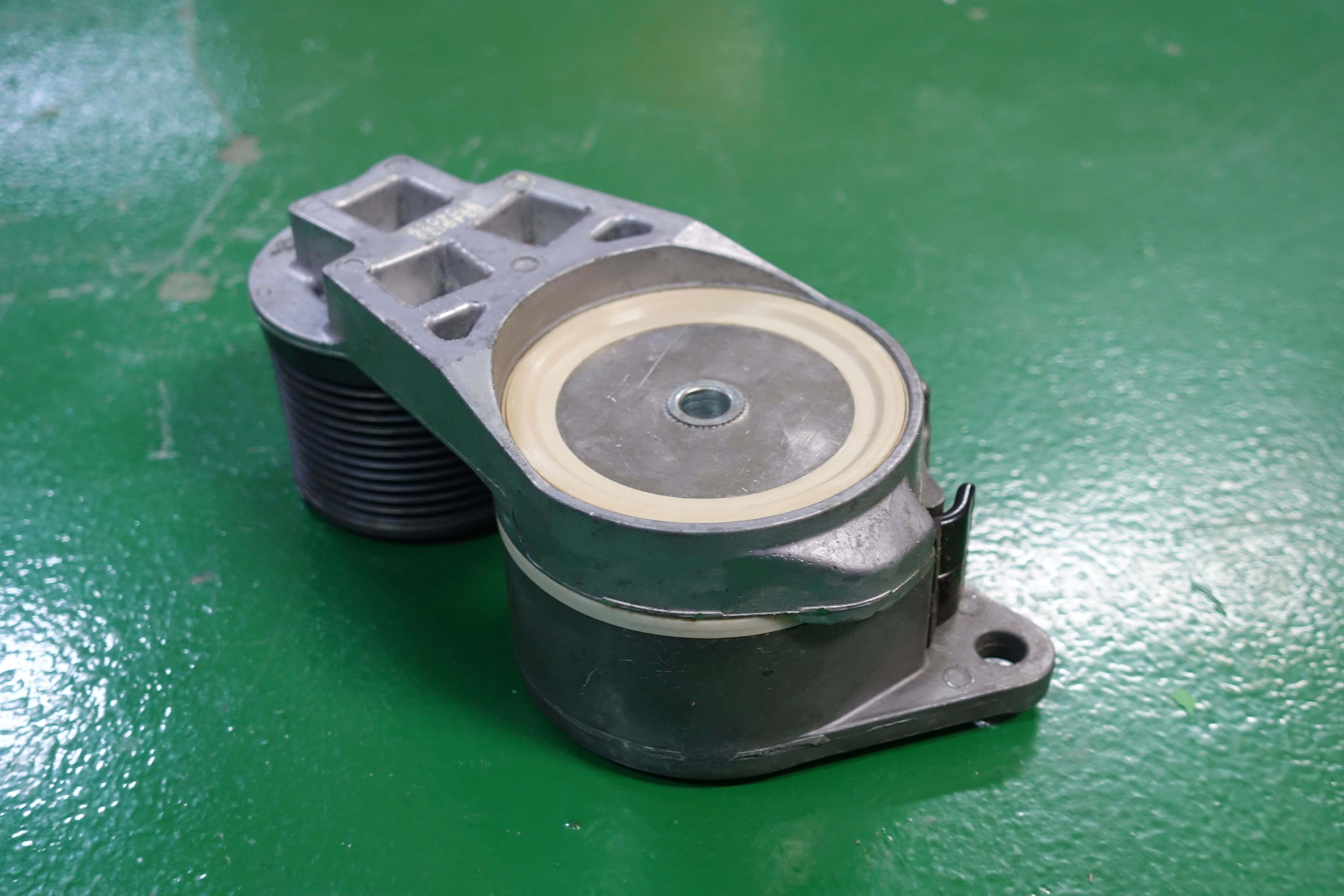 TENSIONER,BELT,3104029,CUMMINS thumbnail