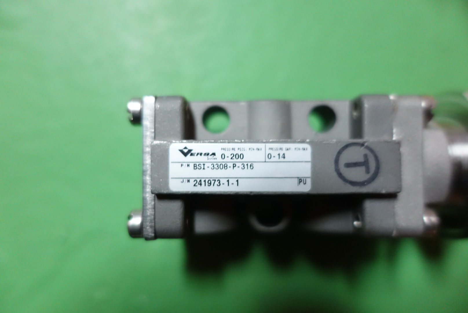 VALVE,DIRNL CTRL,NORLY-CLSD,1/4IN300PSIG thumbnail