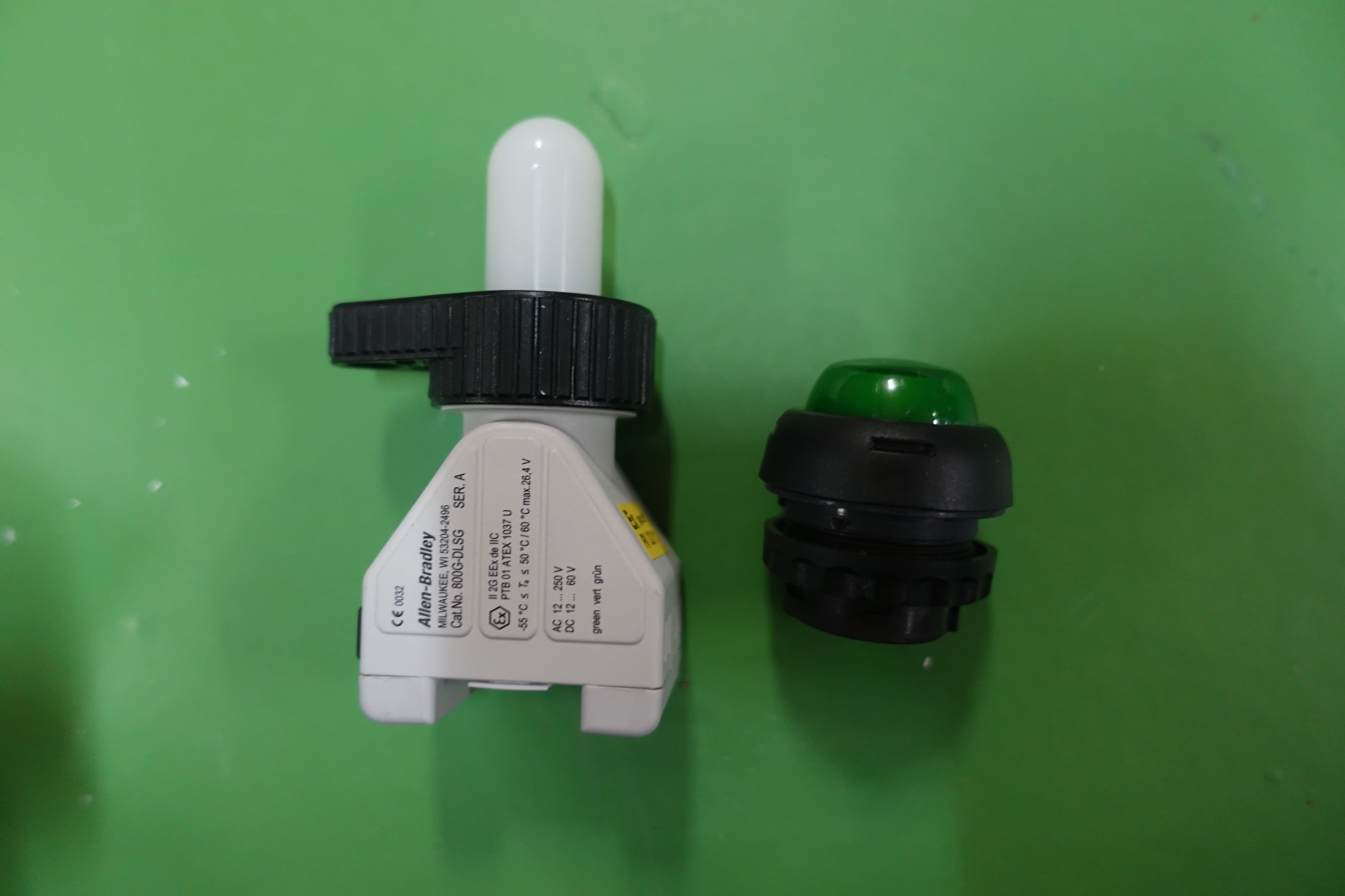 LIGHT,PILOT,GREEN,STANDARD,800G-P3 thumbnail