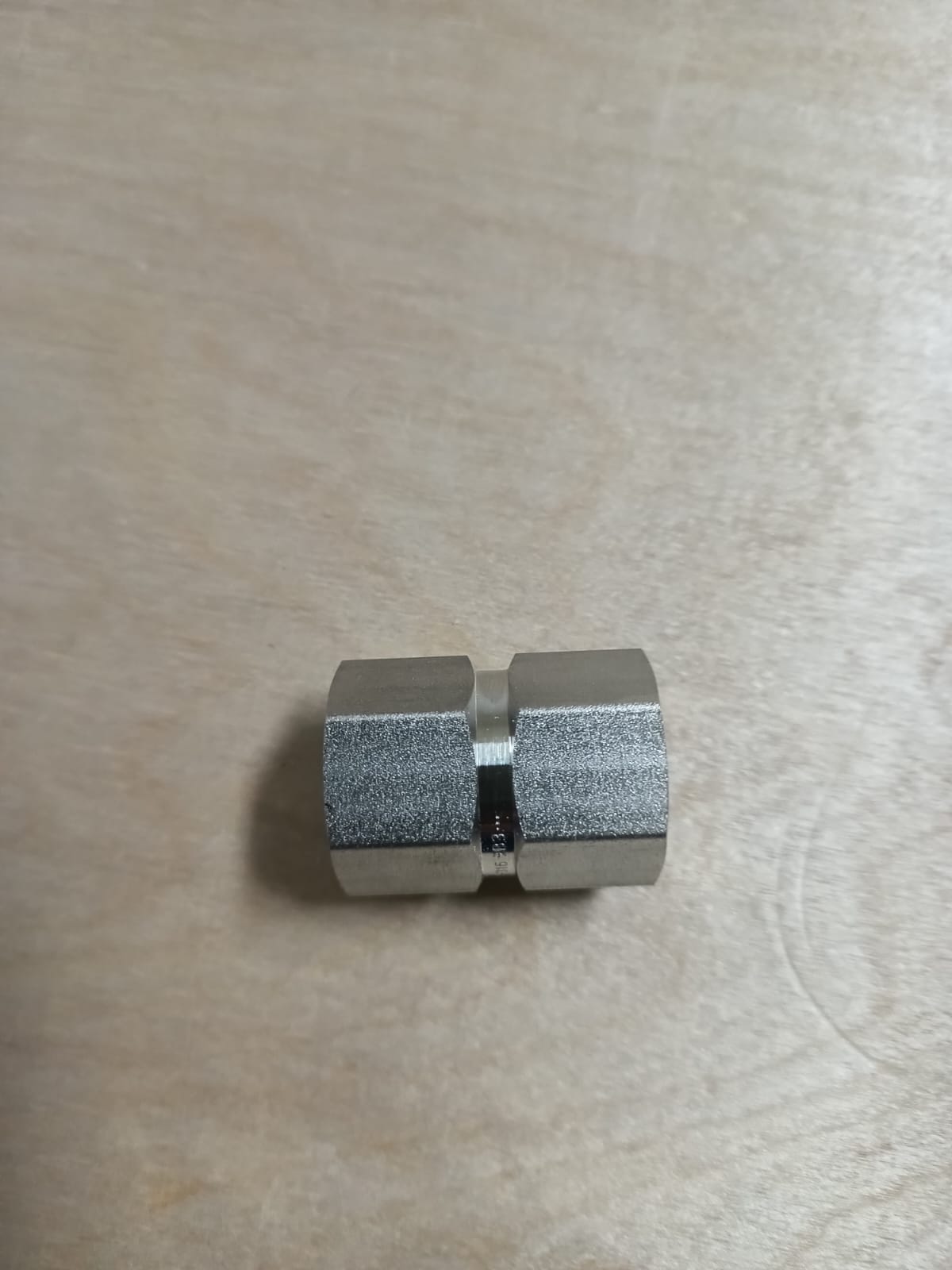 COUPLING,THRD,STR,3/8,SS-6-HCG thumbnail