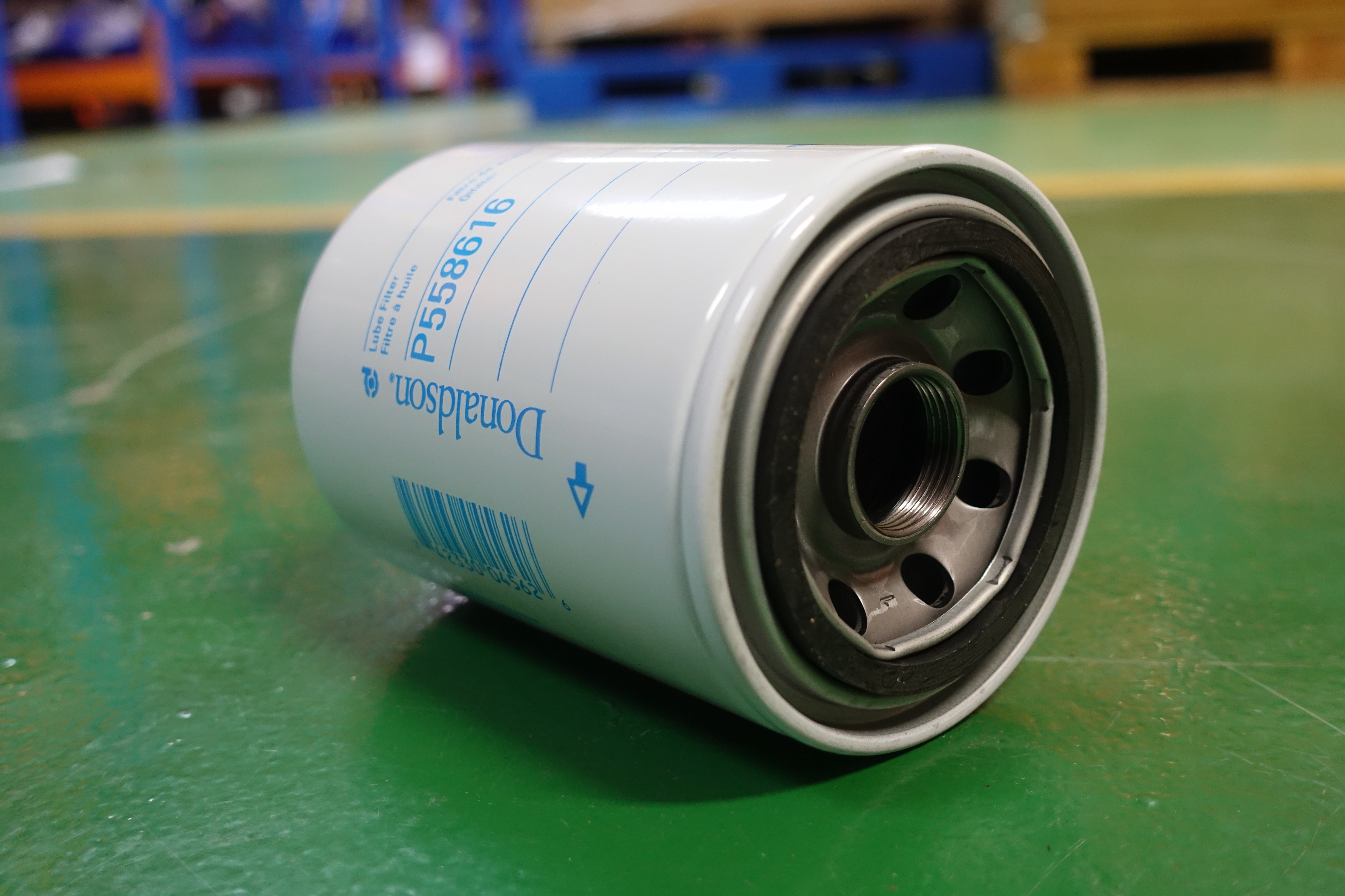 FITERS,FUEL,SPIN-ON,3.66X5.35IN,P558616 thumbnail