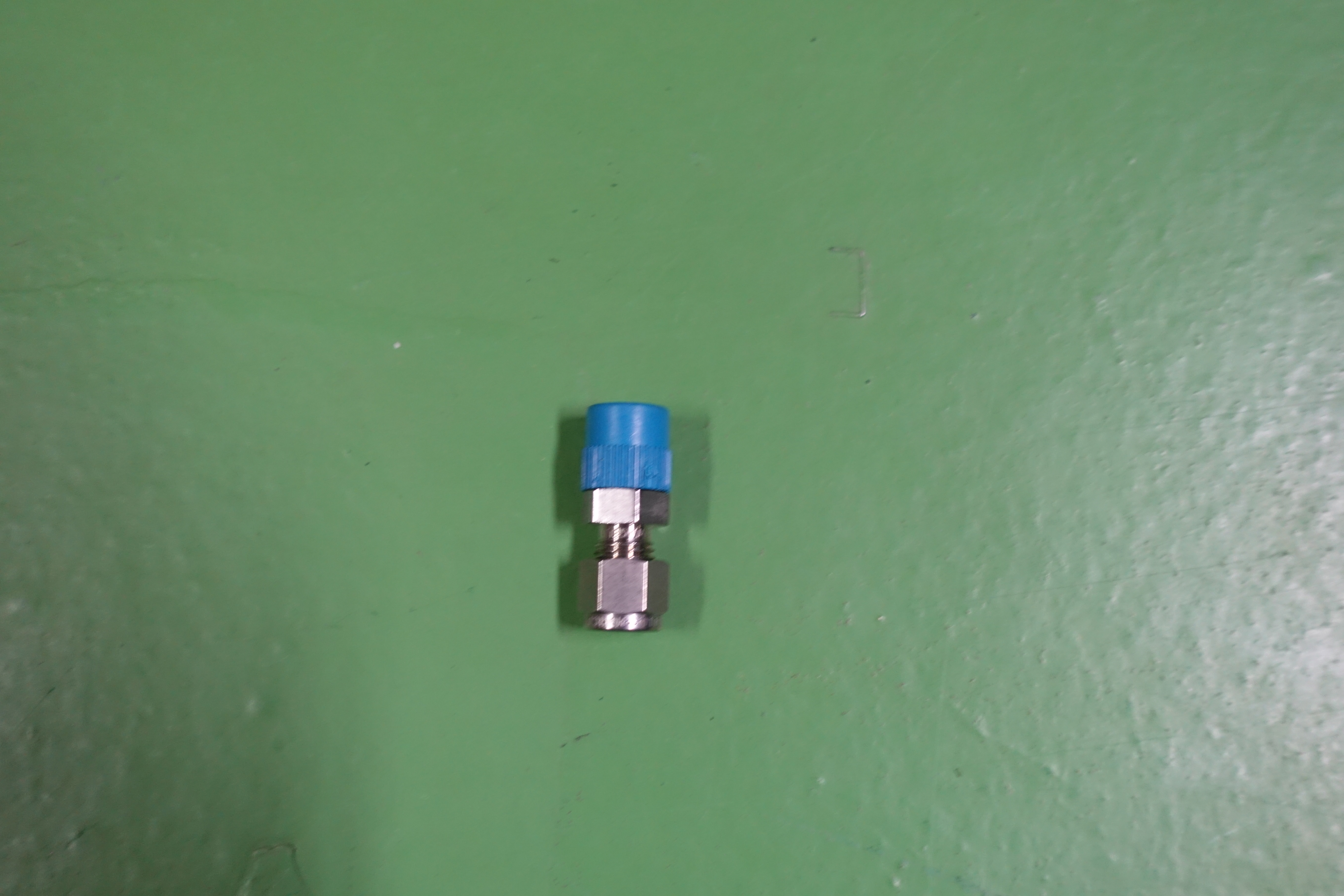 ADAPTOR,COMPR TYPE,STR,SS-400-1-4 thumbnail