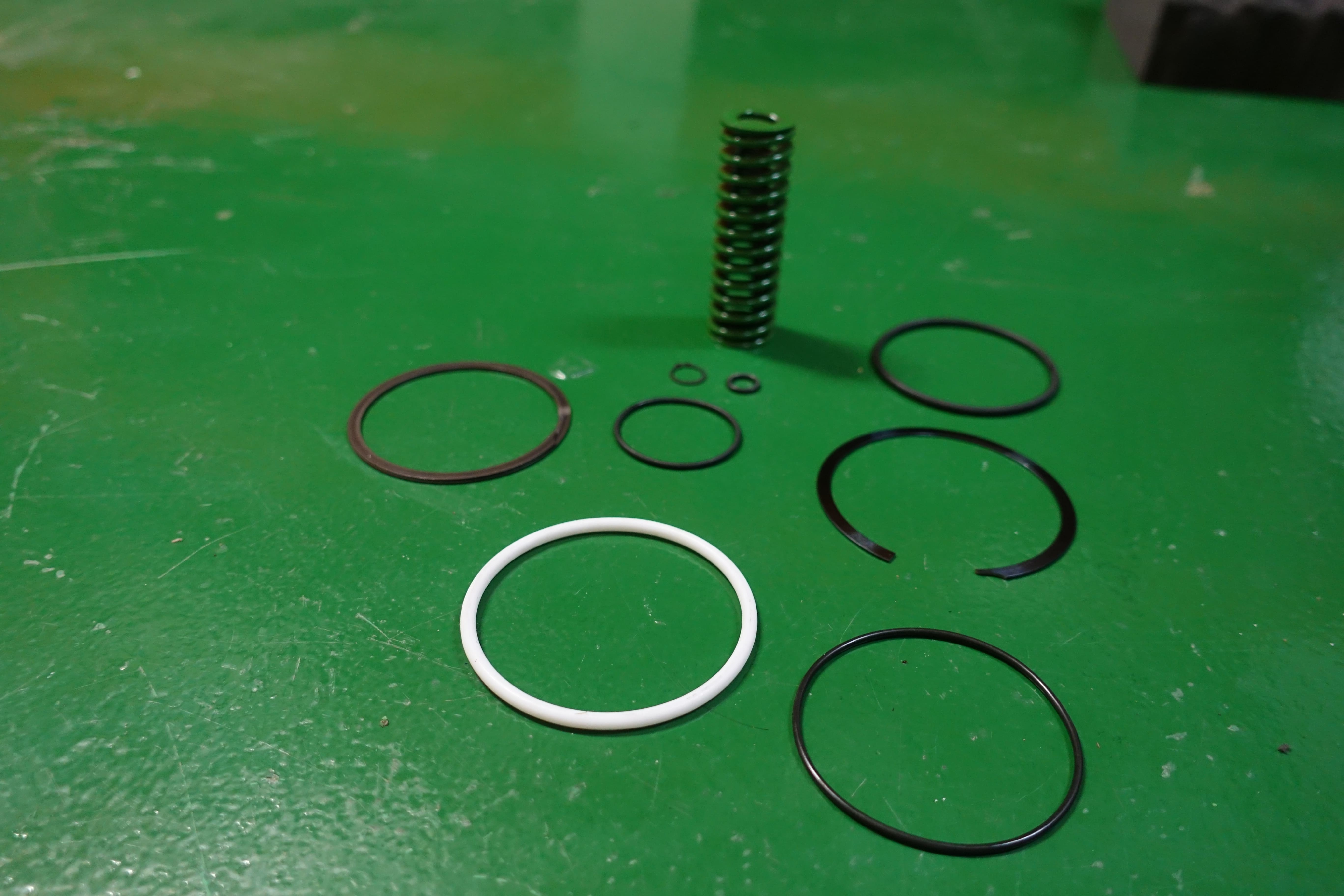 VALVE KIT,UNLOADER,39216155 thumbnail