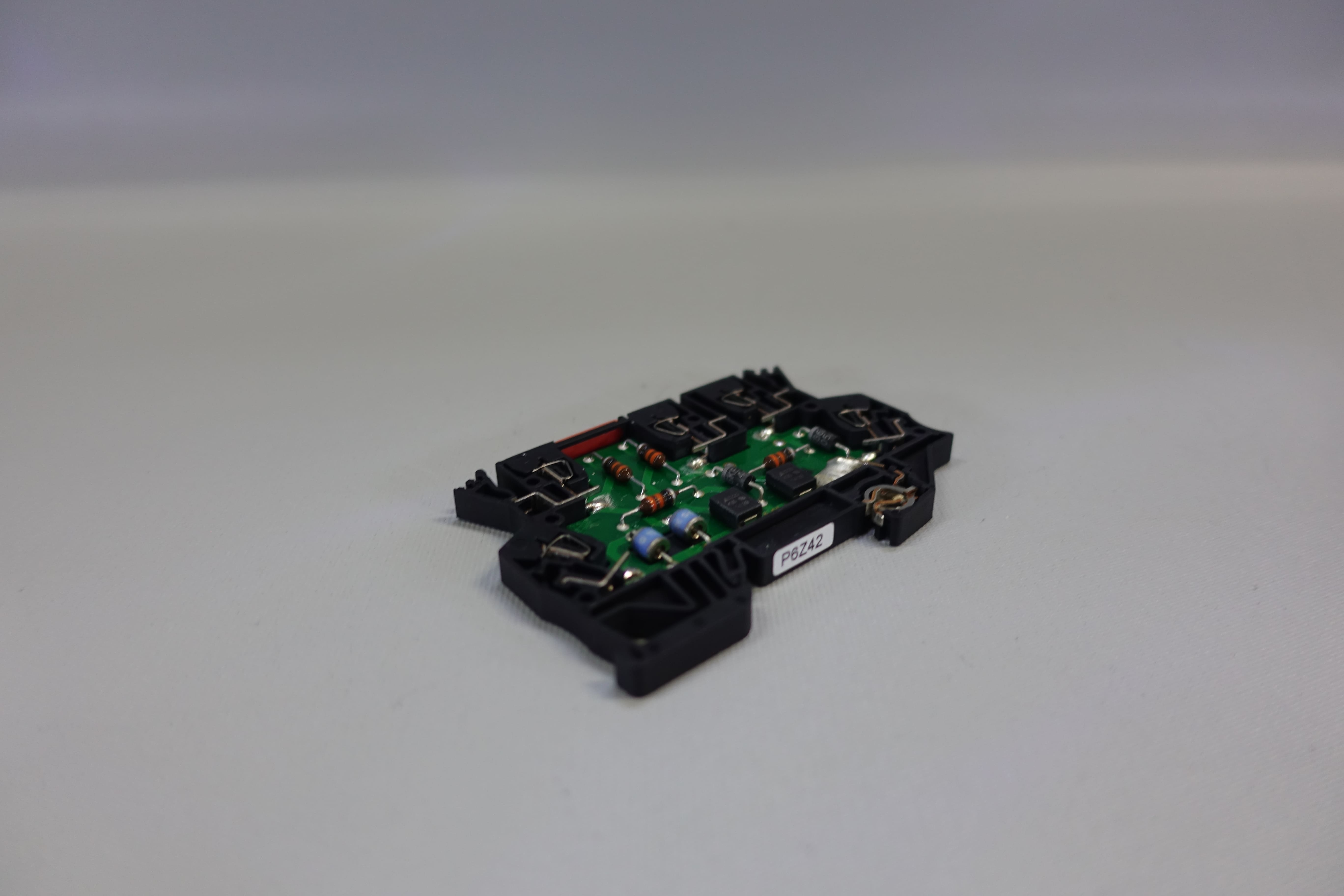 PROTECTOR,SURGE,24 VDC,SPD1-3,CHROMALOX thumbnail