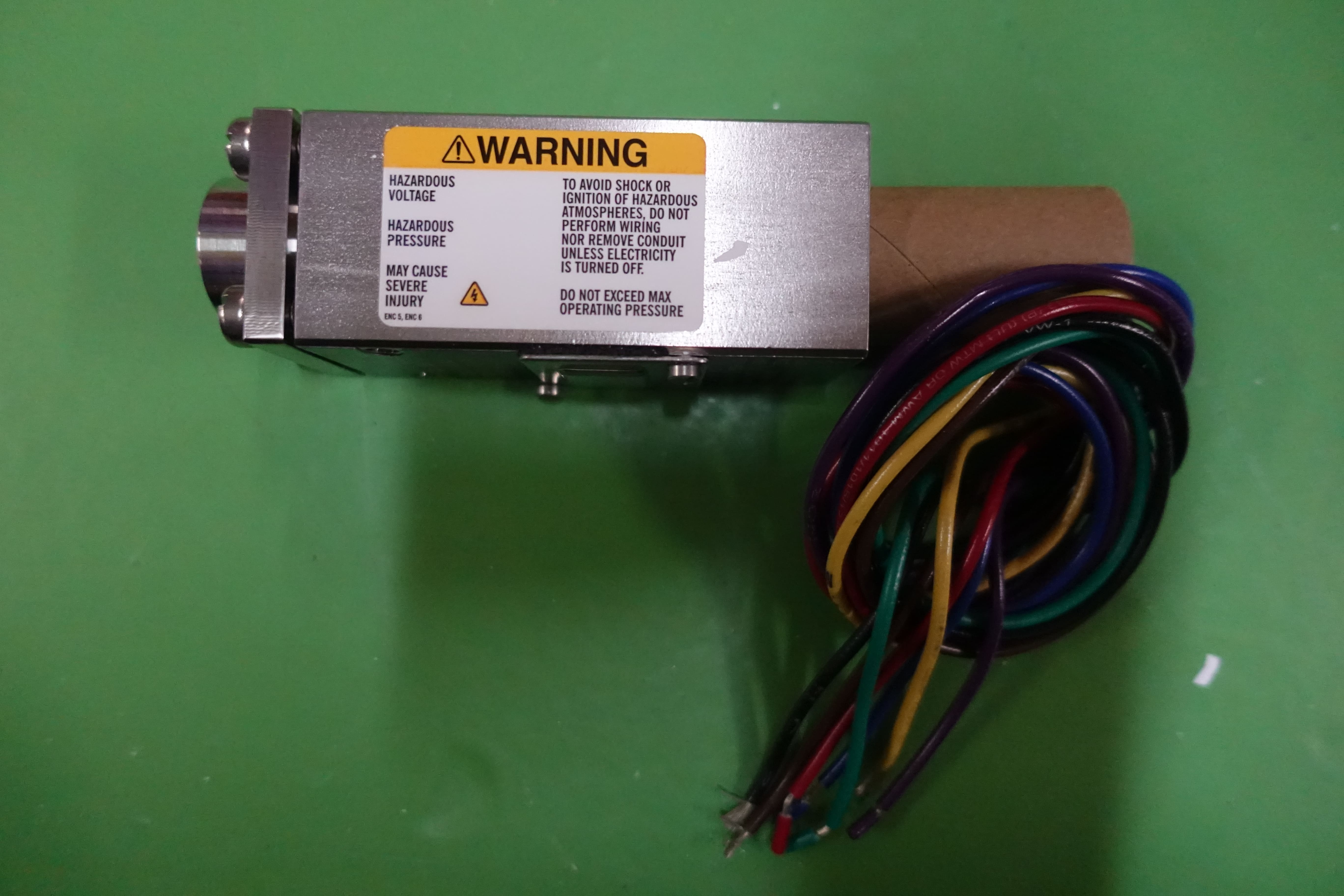 SWITCH,PRESS,125-250VAC,DPDT,132P42CC6H thumbnail