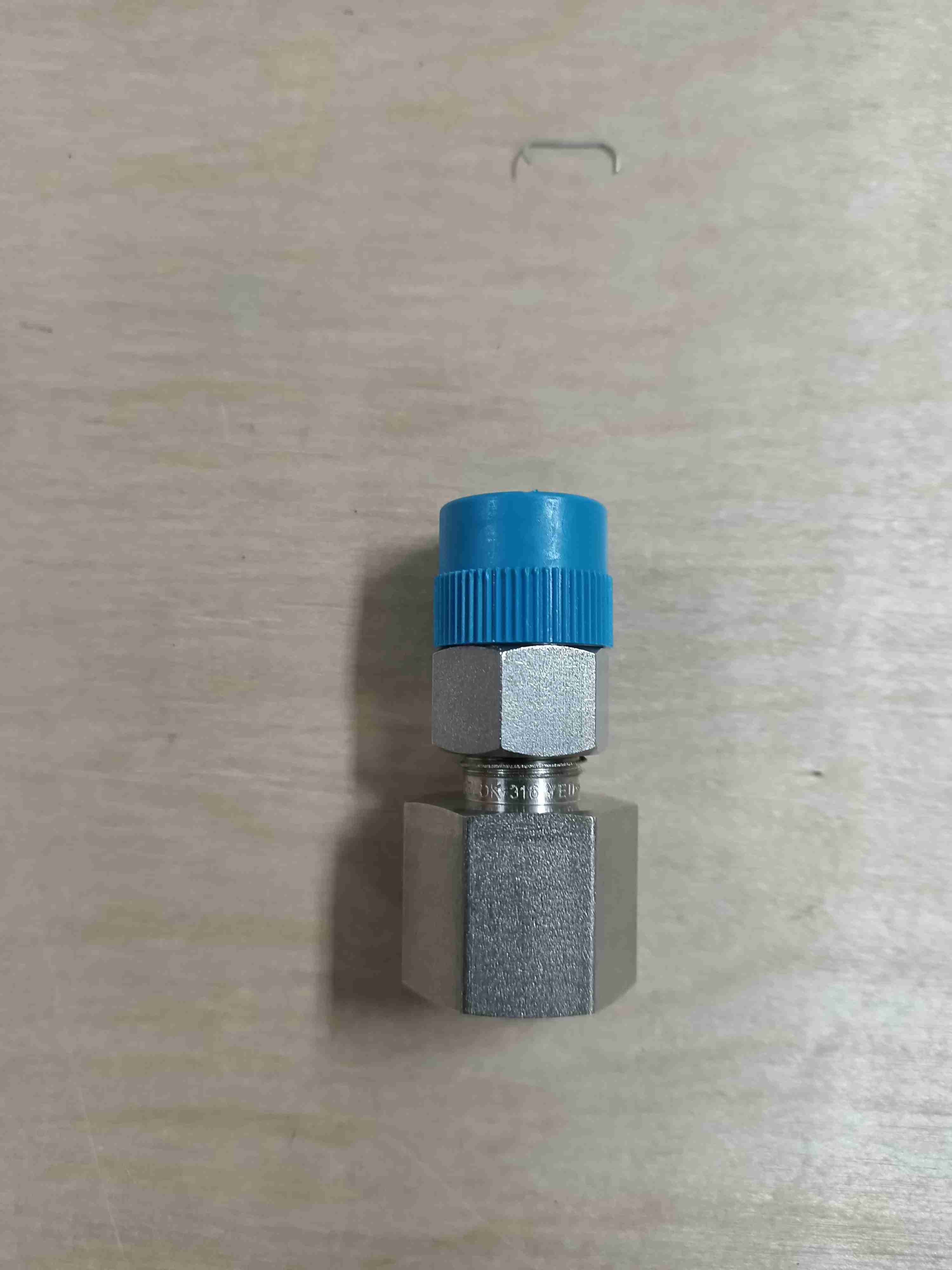 CONNECTOR,COMPR TYPE,FEM,SS316,400BAR thumbnail