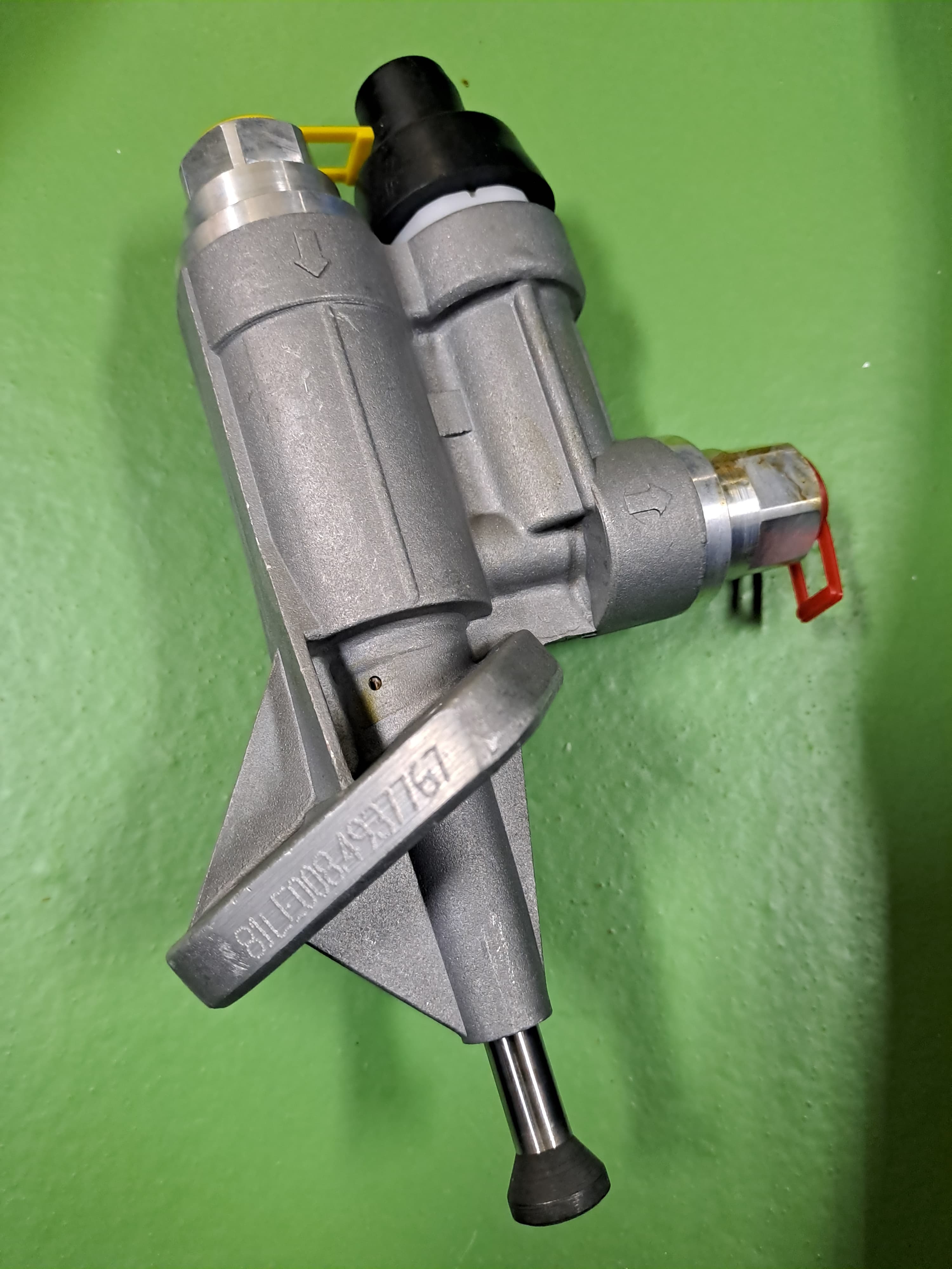PUMP,FUEL TRANSFER,4937767 thumbnail