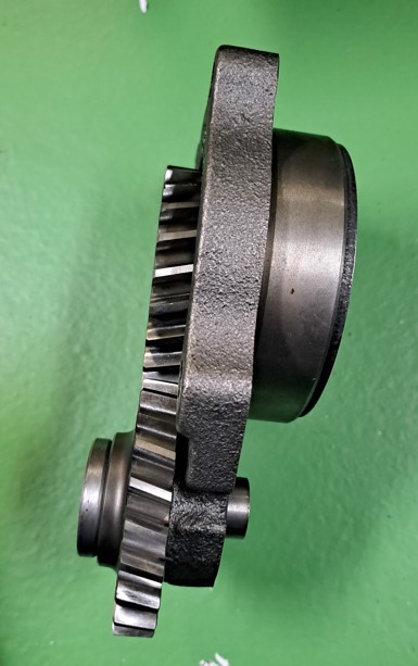 PUMP,LUBRICATING OIL,4939585 thumbnail